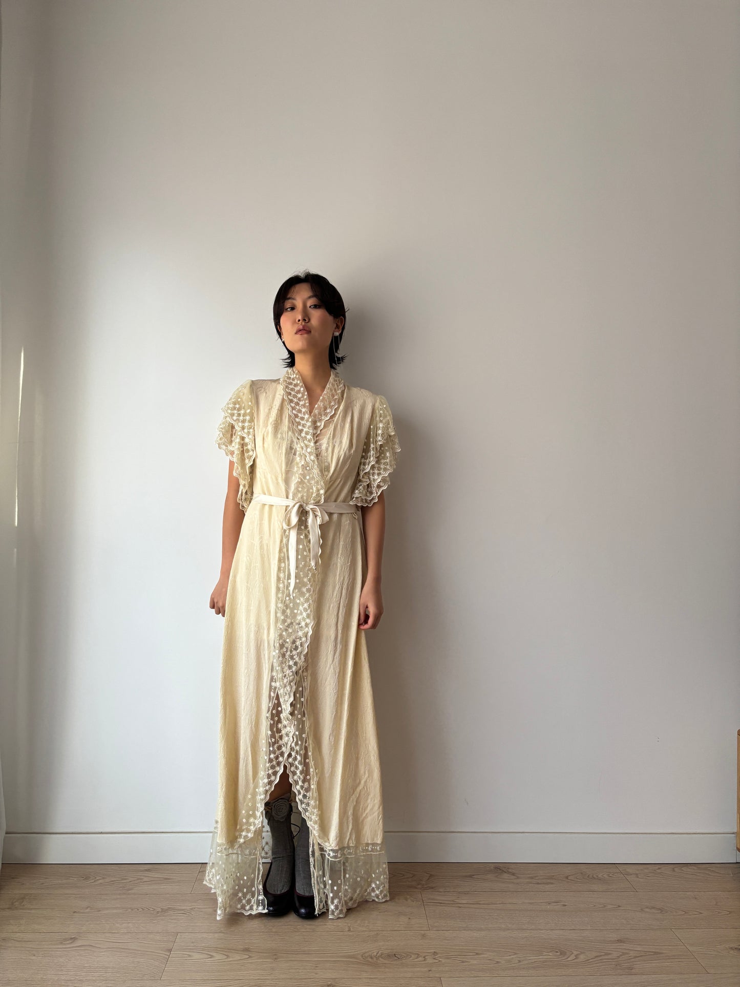 Vintage 1940s Silk Printed Lace Peignoir Robe, Ruffled Antique Dressing Gown