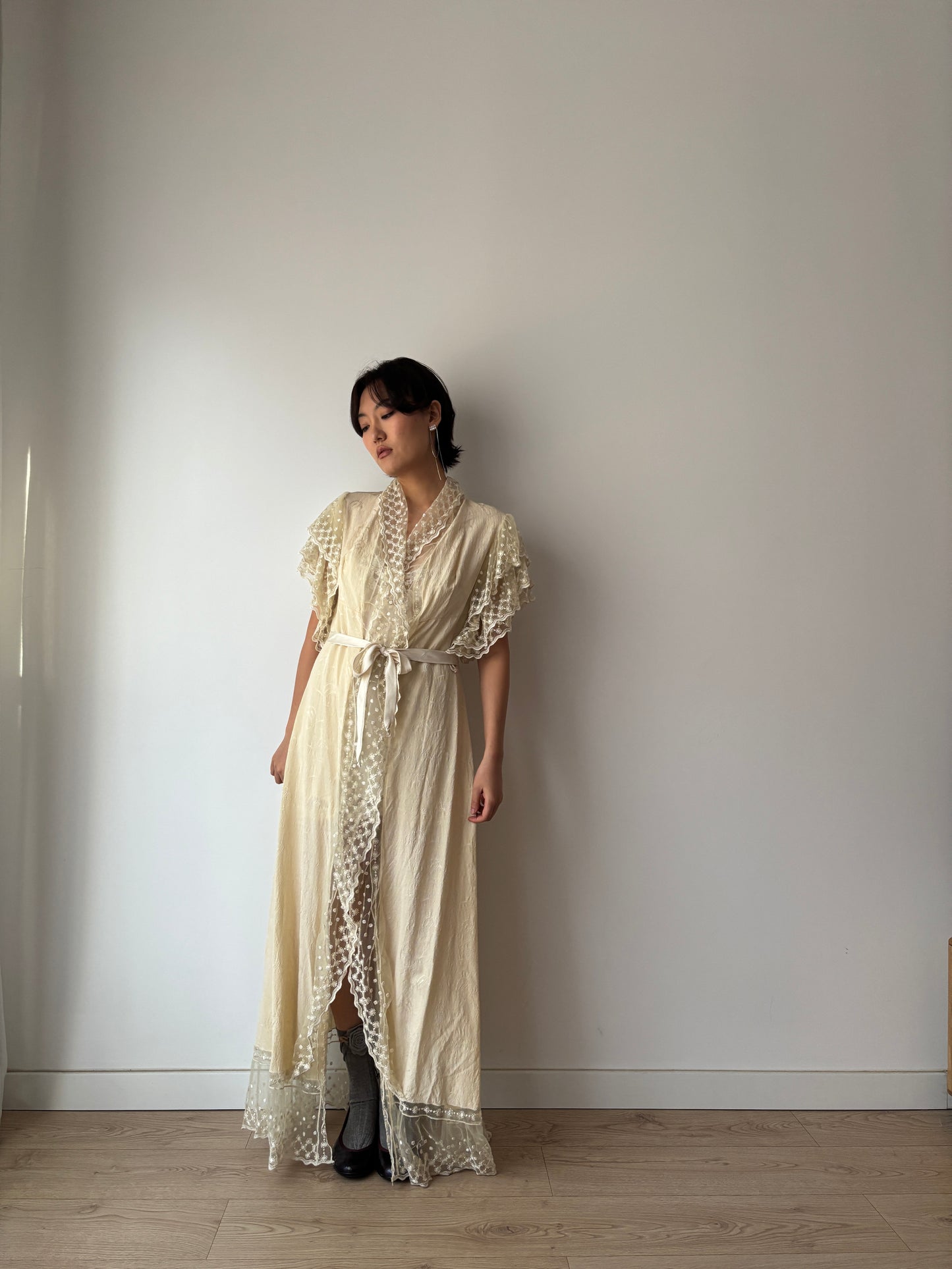 Vintage 1940s Silk Printed Lace Peignoir Robe, Ruffled Antique Dressing Gown