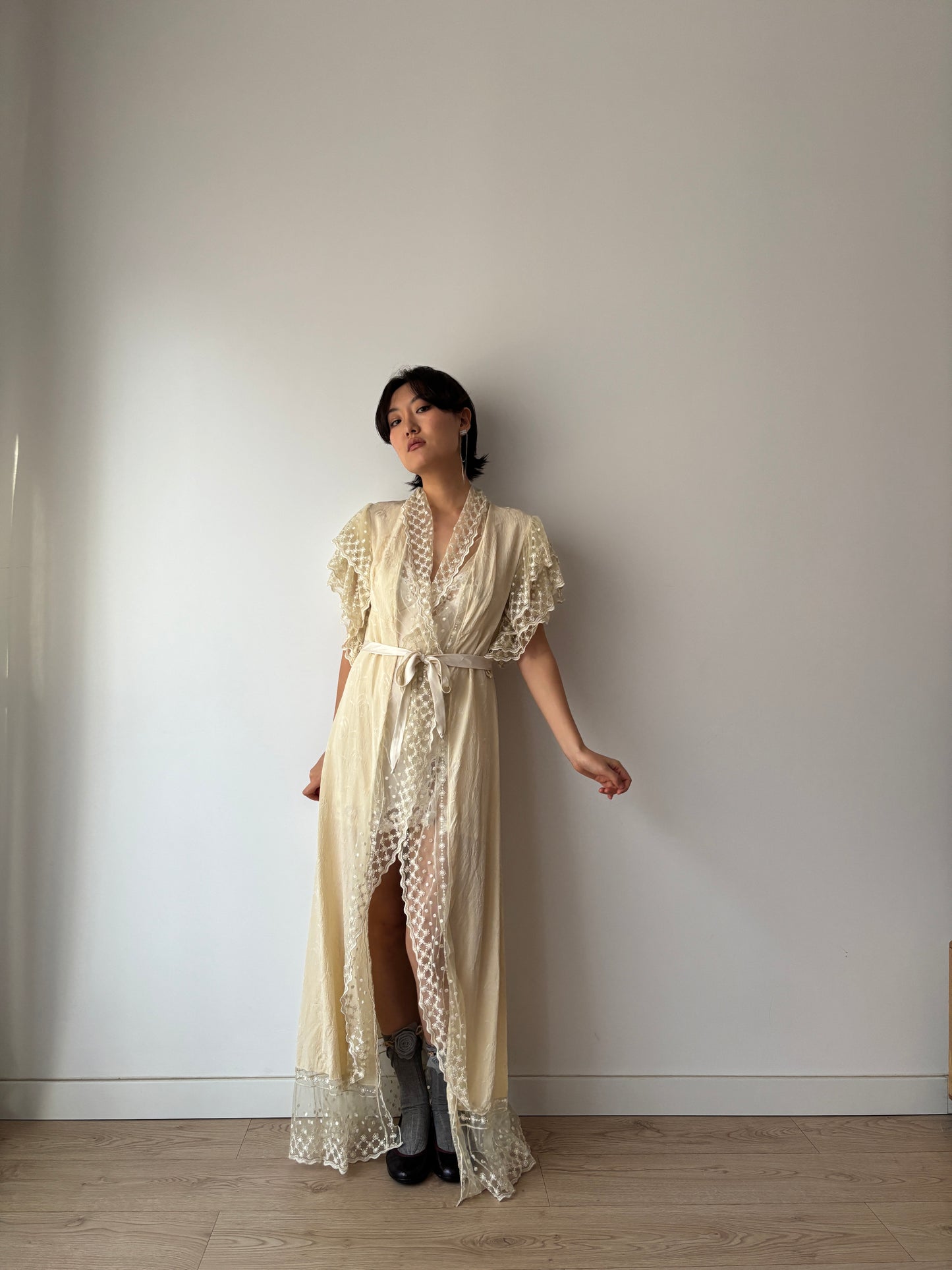 Vintage 1940s Silk Printed Lace Peignoir Robe, Ruffled Antique Dressing Gown