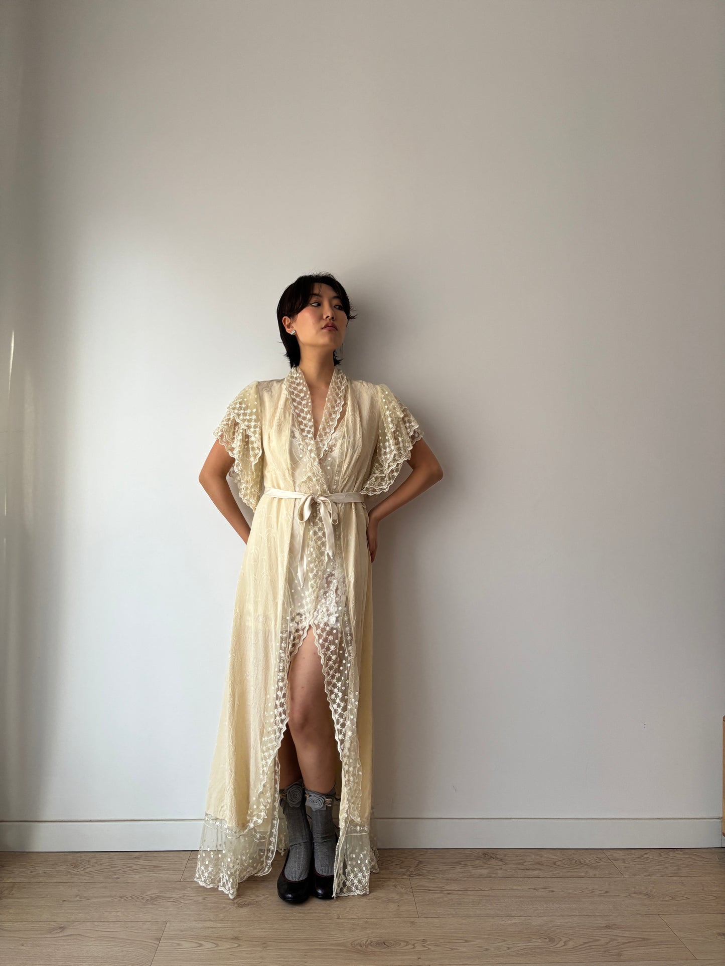 Vintage 1940s Silk Printed Lace Peignoir Robe, Ruffled Antique Dressing Gown