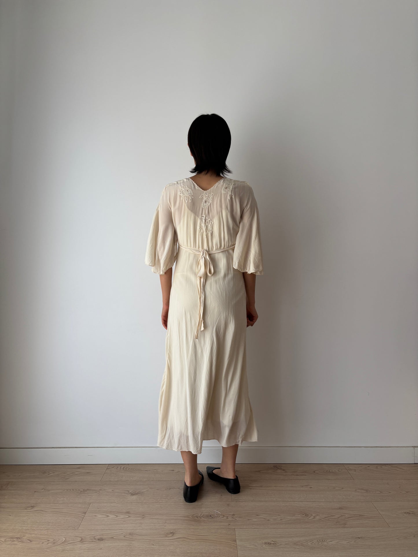 Rare 1930s cape pure silk gown