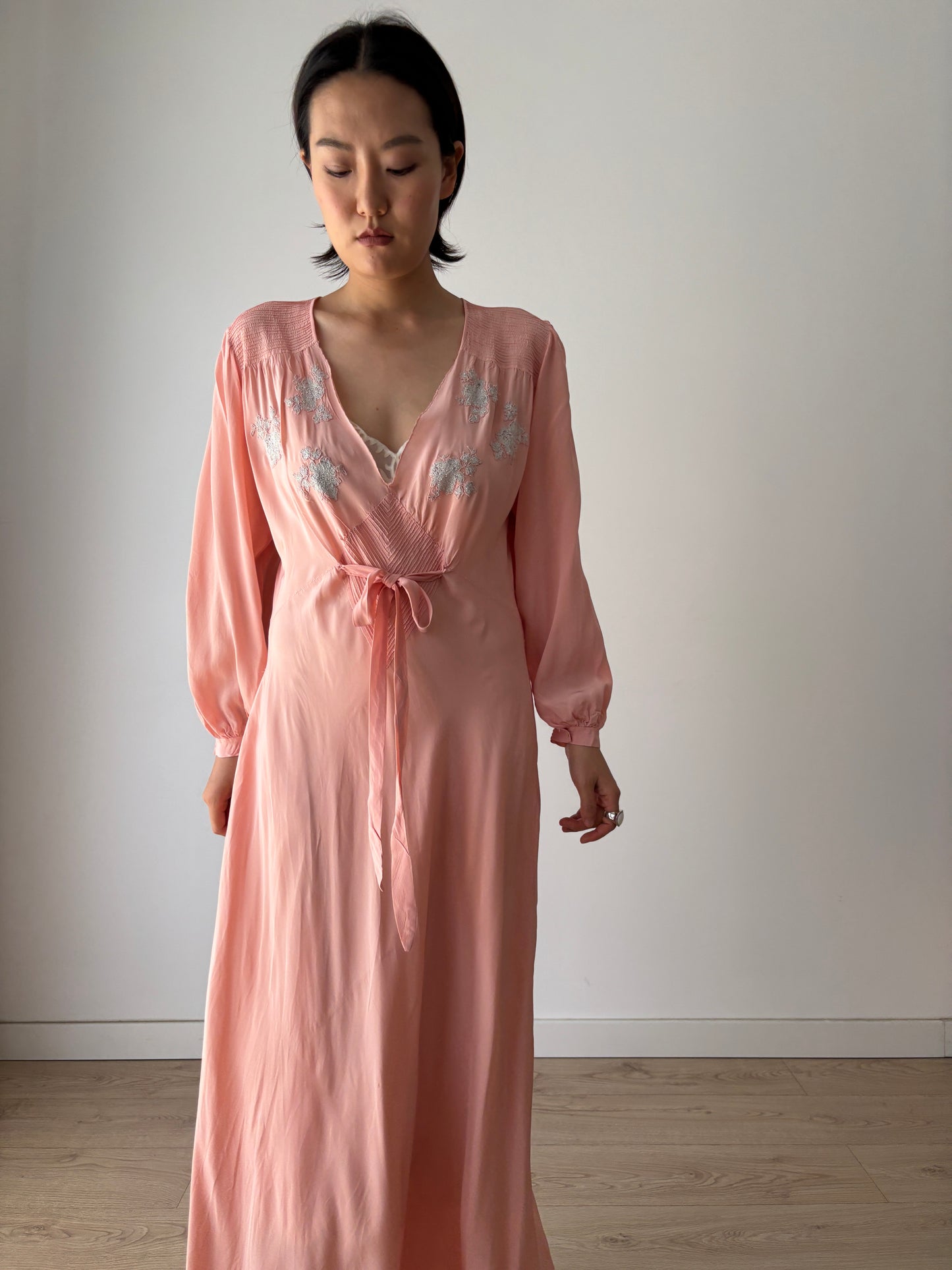1940s pure silk pink bow ribbon embroidery gown