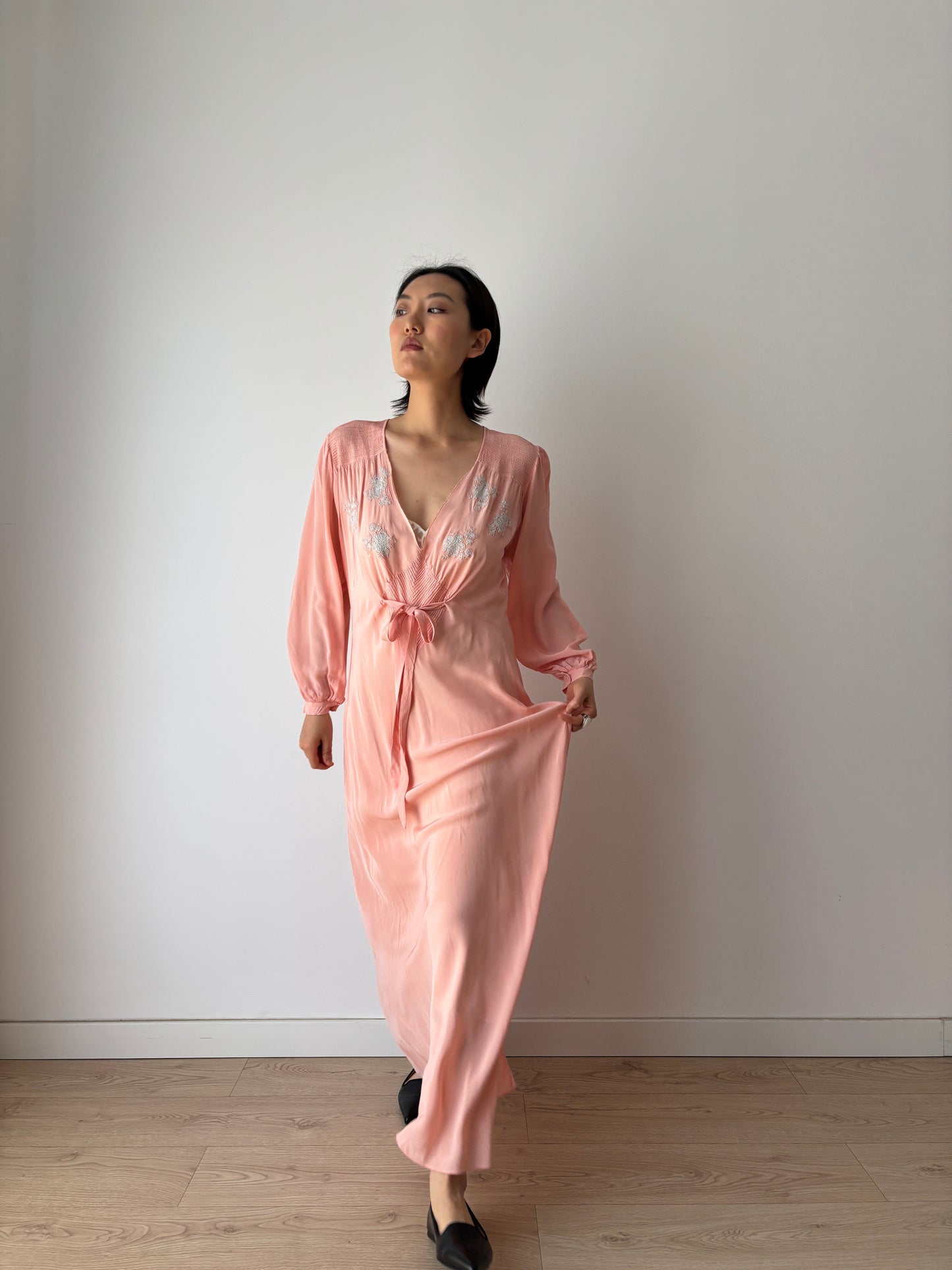 1940s pure silk pink bow ribbon embroidery gown