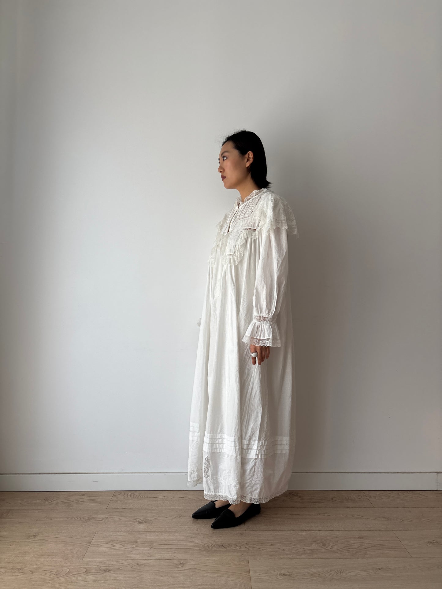 Antique Edwardian White Cotton Lace Dress, Renaissance Victorian Nightdress, French Parisian Maid Lingeriedress
