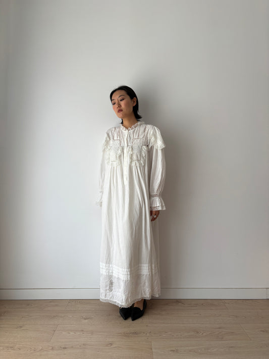 Antique Edwardian White Cotton Lace Dress, Renaissance Victorian Nightdress, French Parisian Maid Lingeriedress