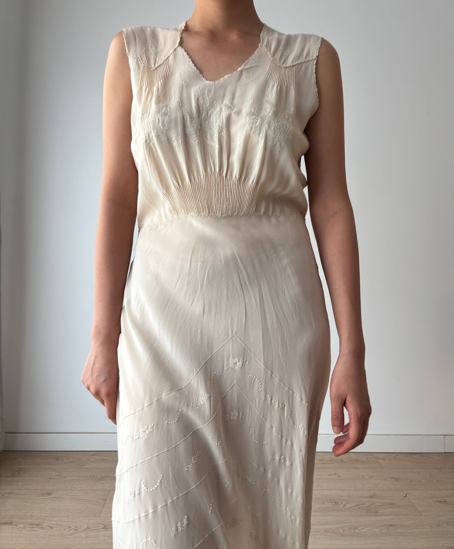 1930s Ivory Silk Chiffon Lace Floral Embroidery Bias Cut Bridal Gown