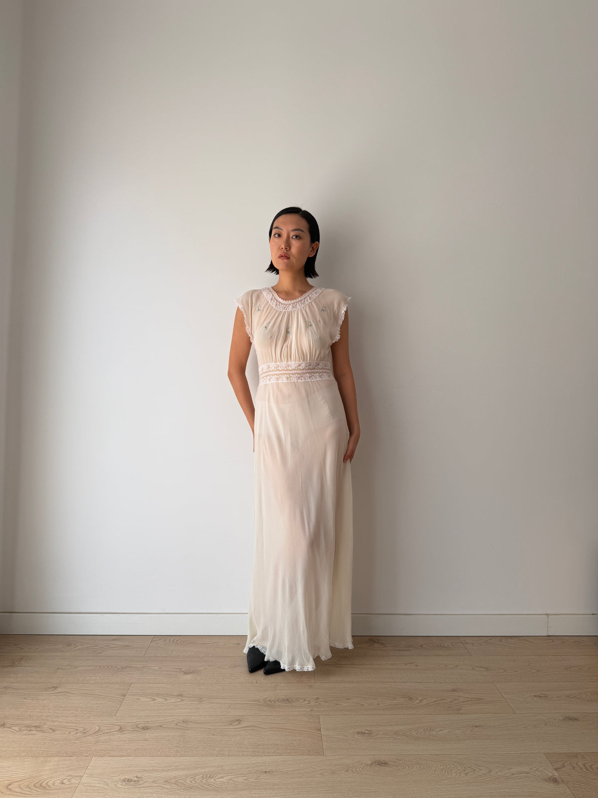 1940s Bridal Sheer Pure Silk Dress, Ivory Lace & Floral Embroidery Gown