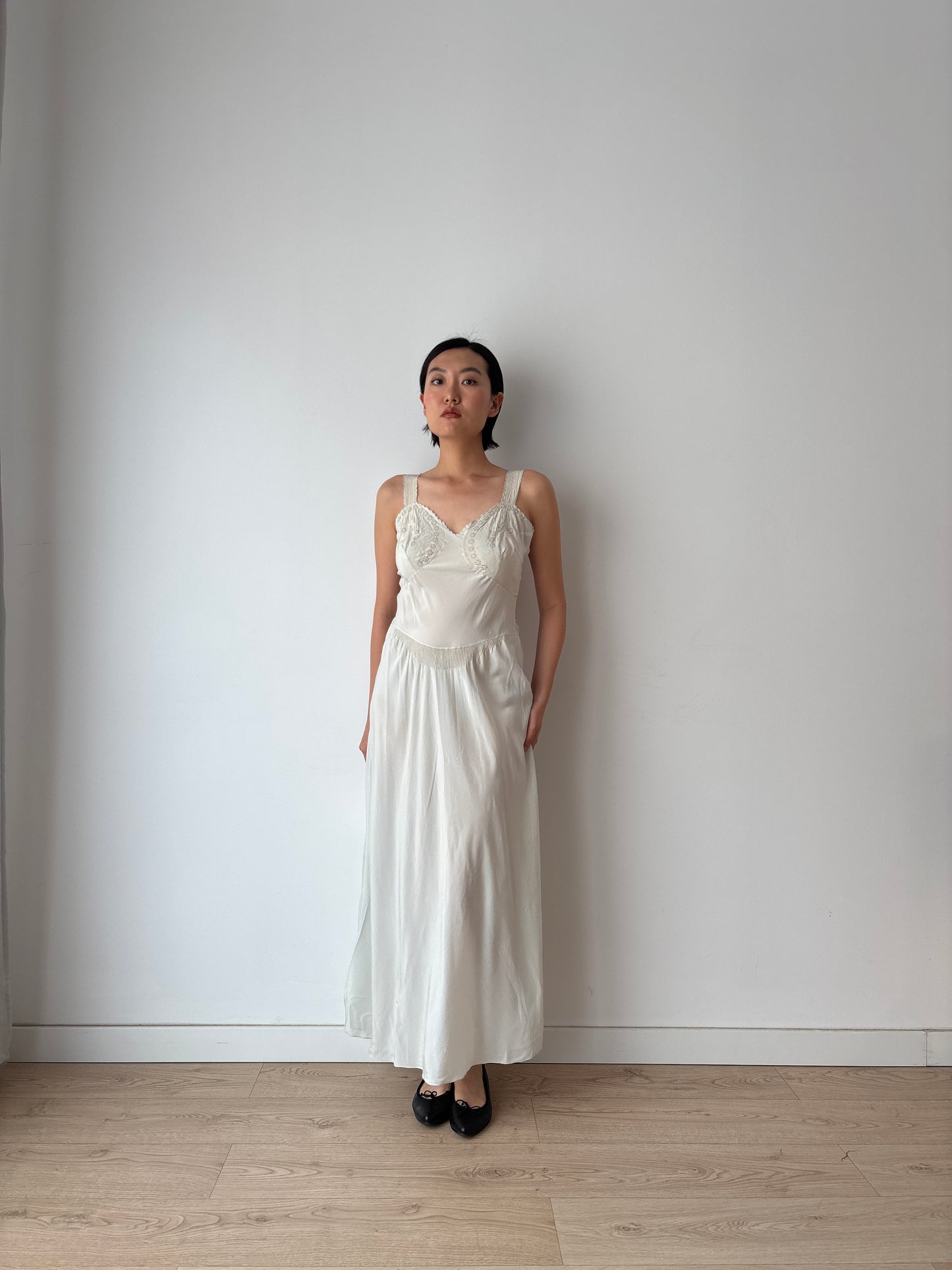 Antique 1930s mint light green pure silk crepe bias cut nightdress