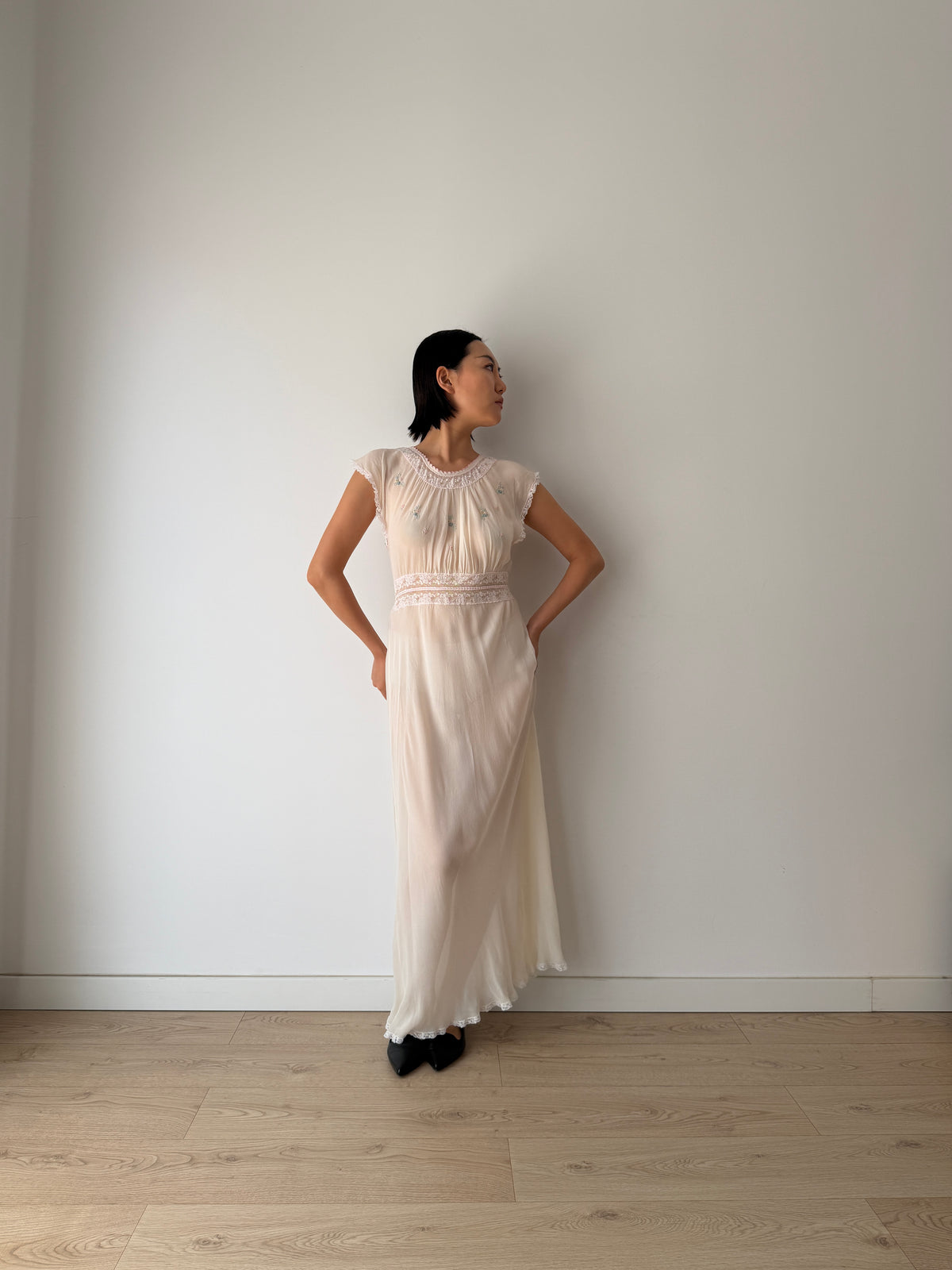 1940s Bridal Sheer Pure Silk Dress, Ivory Lace & Floral Embroidery Gown