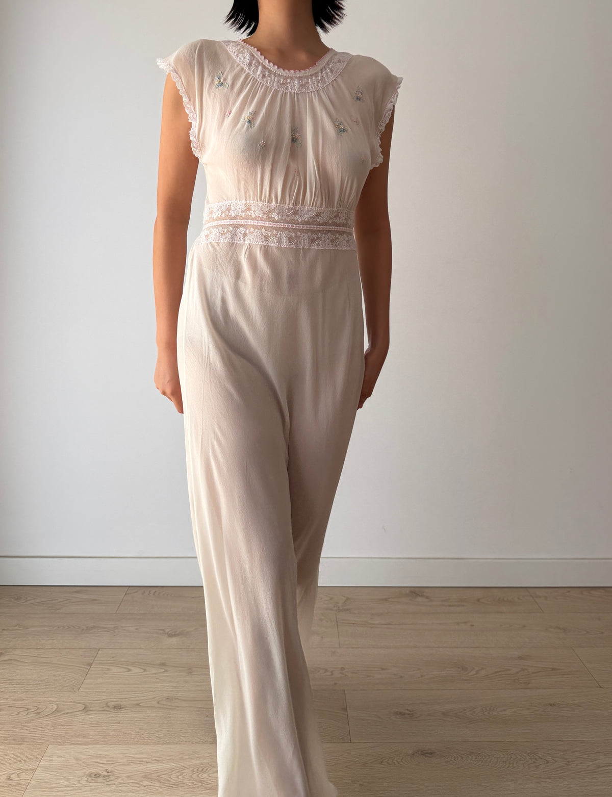 1940s Bridal Sheer Pure Silk Dress, Ivory Lace & Floral Embroidery Gown