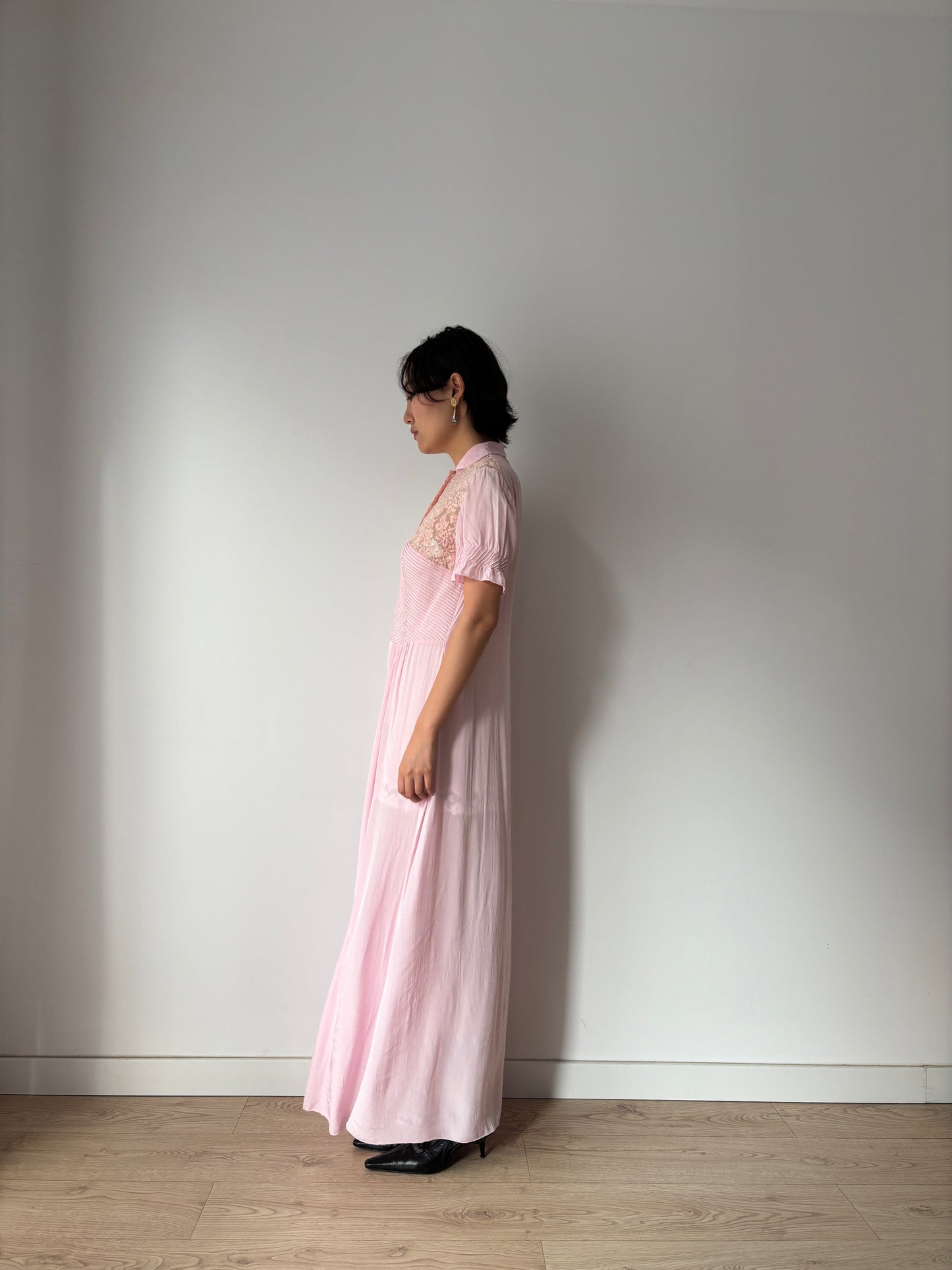 1940s Pin Tuck Maxi Dress in Lilac: Floral Lace on Silk Crepe