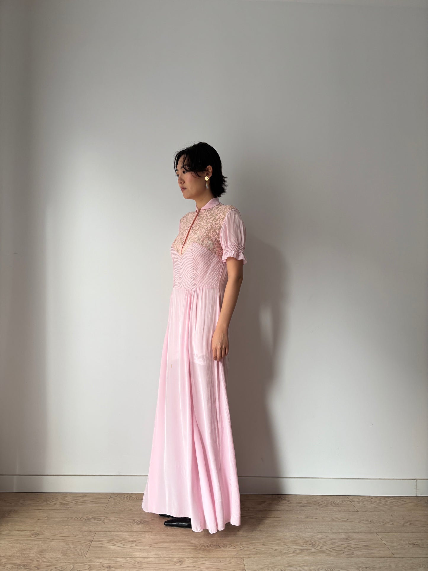 1940s Pin Tuck Maxi Dress in Lilac: Floral Lace on Silk Crepe