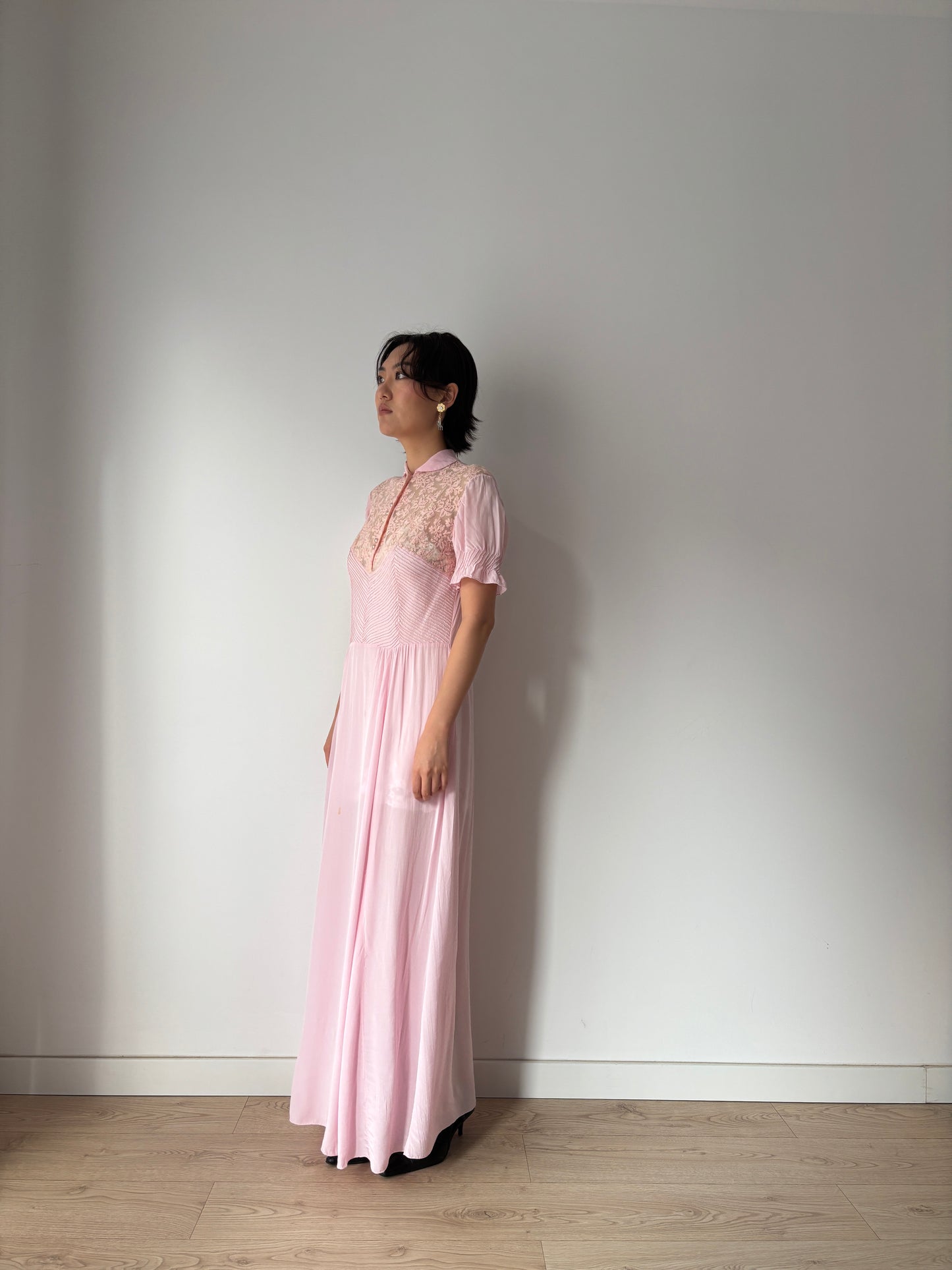 1940s Pin Tuck Maxi Dress in Lilac: Floral Lace on Silk Crepe