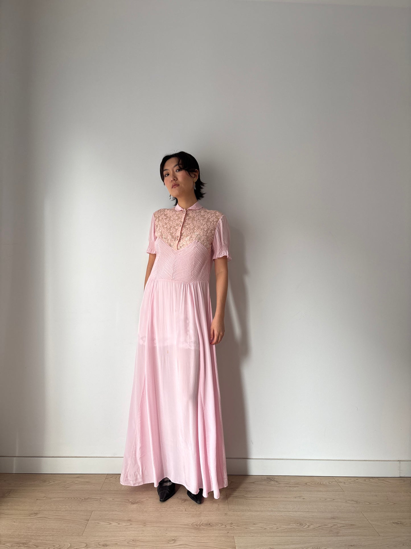 1940s Pin Tuck Maxi Dress in Lilac: Floral Lace on Silk Crepe