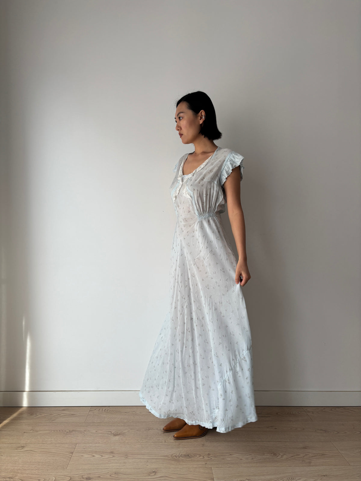 1940s Pale Blue Floral Nightgown, Ruffle Sleeves, Lace Trim and Gathered Waist, Vintage Maxi Dress