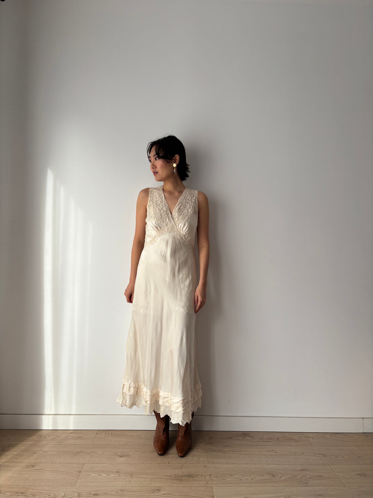 1930s Vintage Silk Lace Bridal Romantic Lace Dress