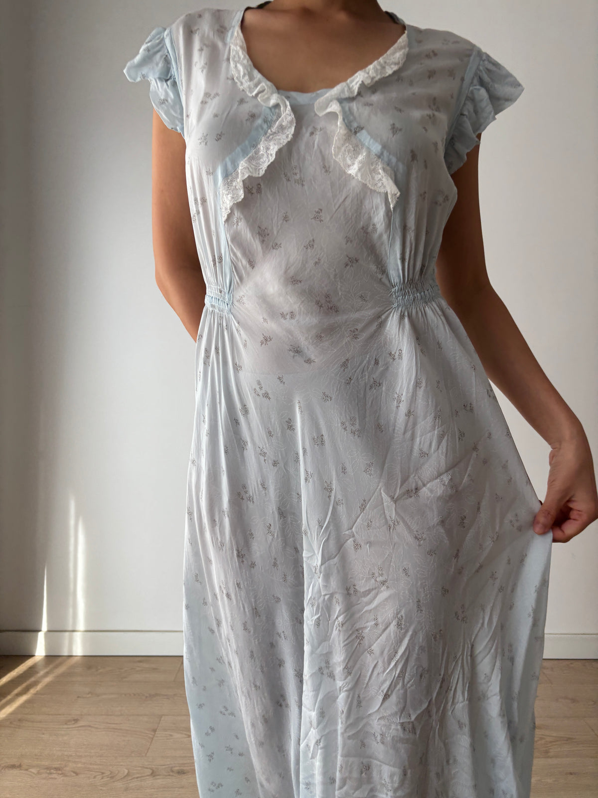 1940s Pale Blue Floral Nightgown, Ruffle Sleeves, Lace Trim and Gathered Waist, Vintage Maxi Dress