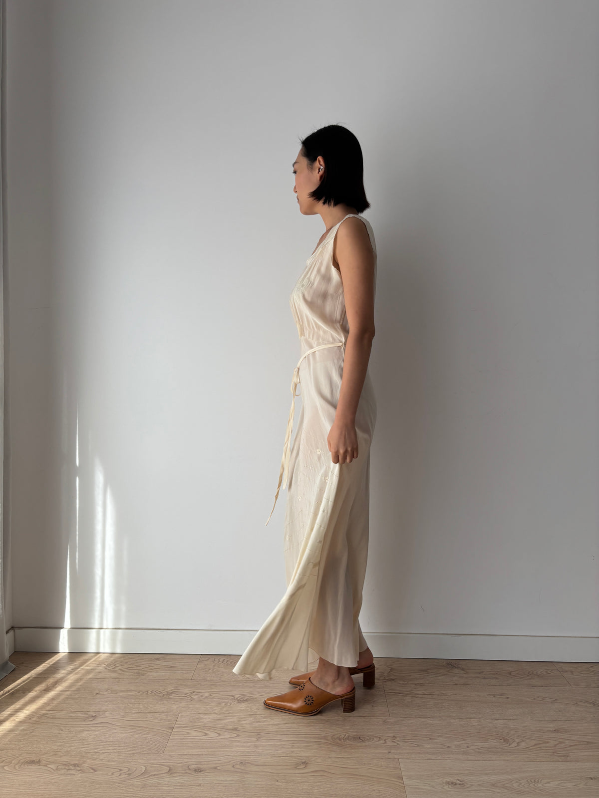 1930s Ivory Silk Chiffon Lace Floral Embroidery Bias Cut Bridal Gown