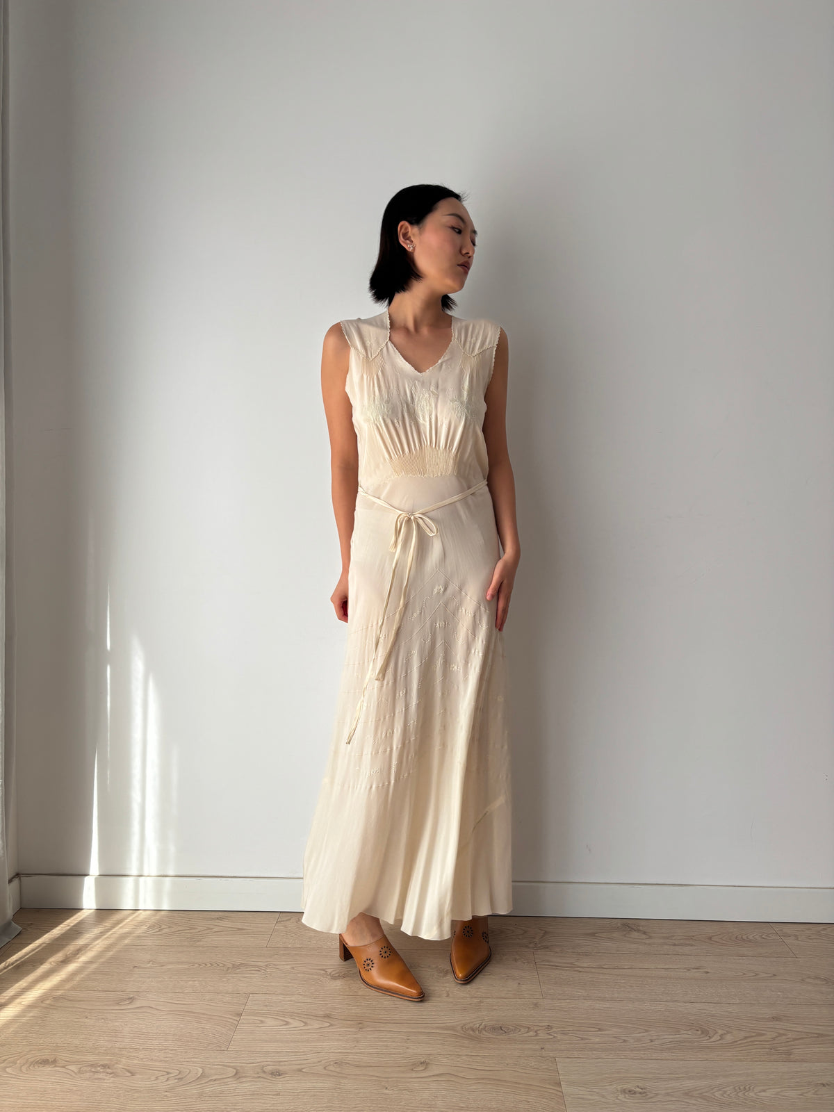 1930s Ivory Silk Chiffon Lace Floral Embroidery Bias Cut Bridal Gown