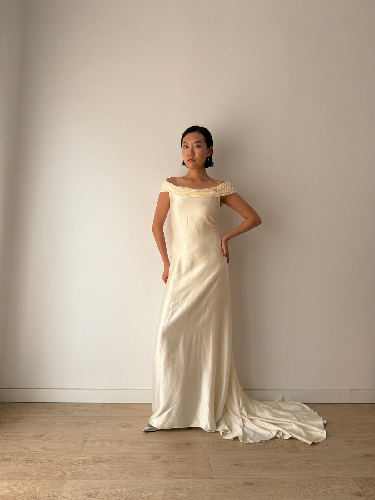 1990s White Silk Bridal Gown, Off-the-Shoulder Pleated Neckline, Pearl Button Back, Long Train Wedding Dress