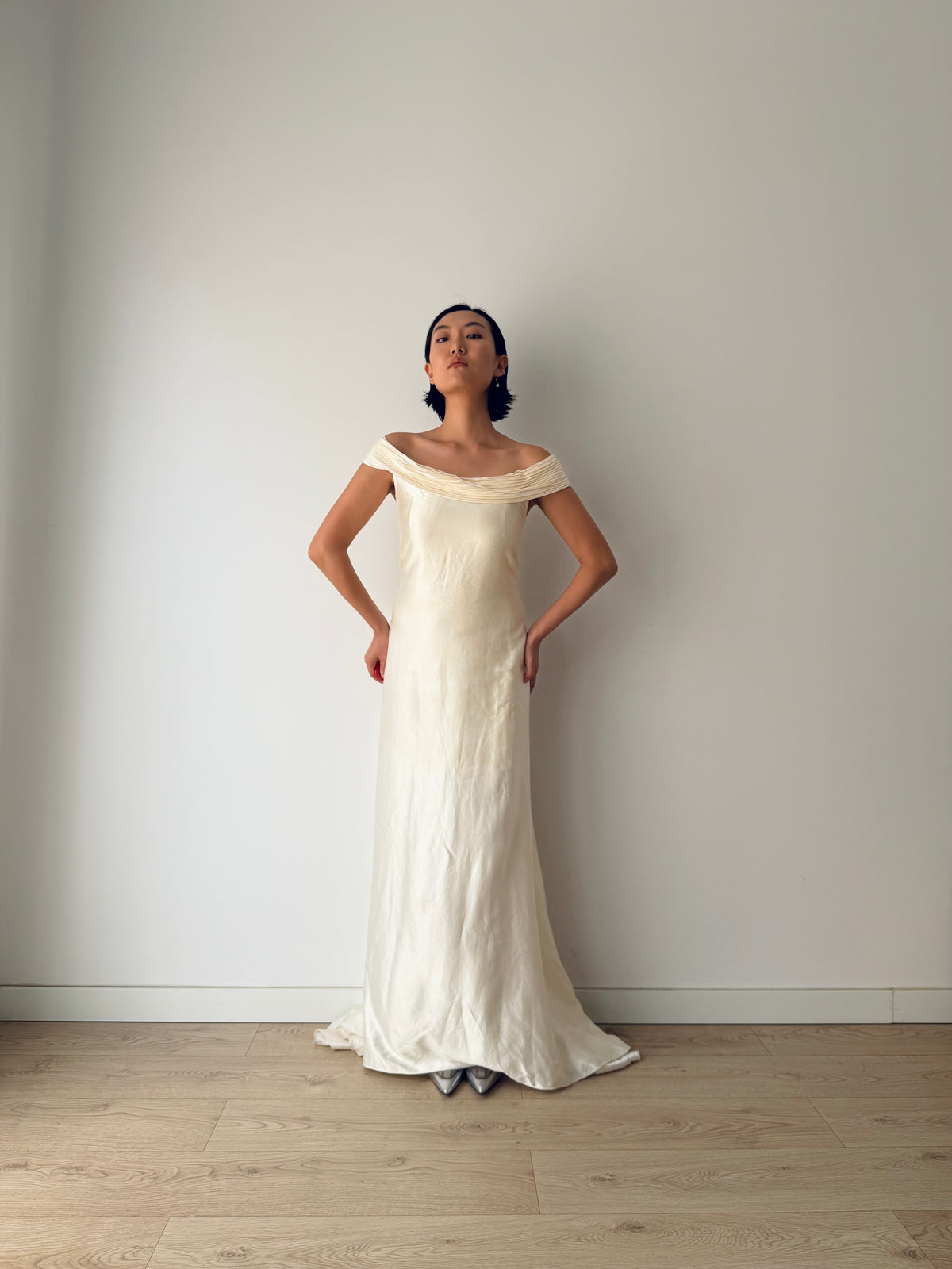 1990s White Silk Bridal Gown, Off-the-Shoulder Pleated Neckline, Pearl Button Back, Long Train Wedding Dress