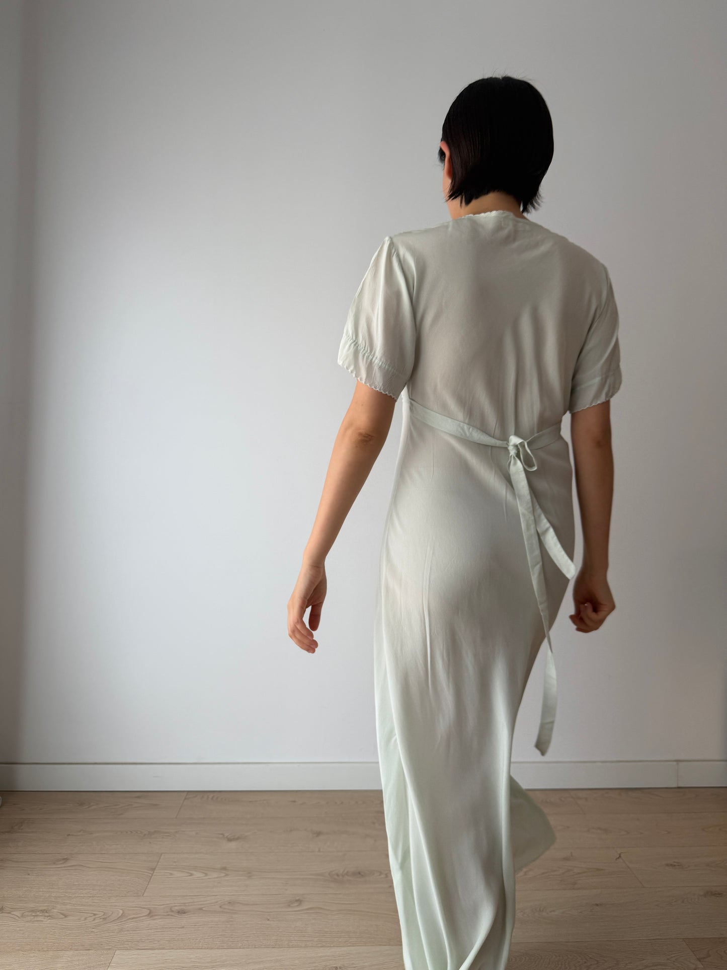 Mint 1950s floral embroidery pure silk crepe nightdress with bias cut