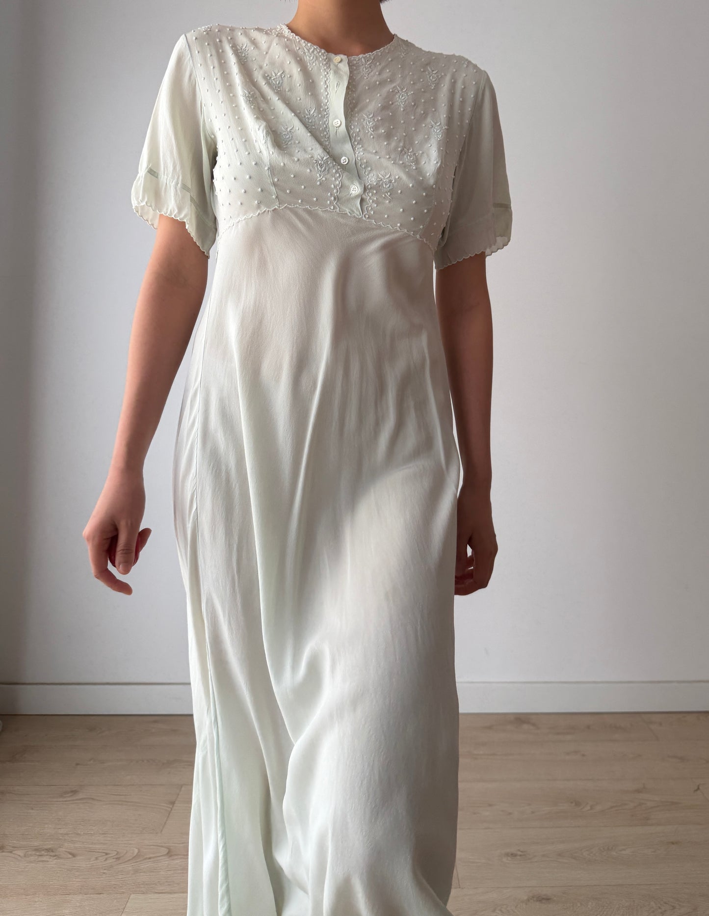 Mint 1950s floral embroidery pure silk crepe nightdress with bias cut