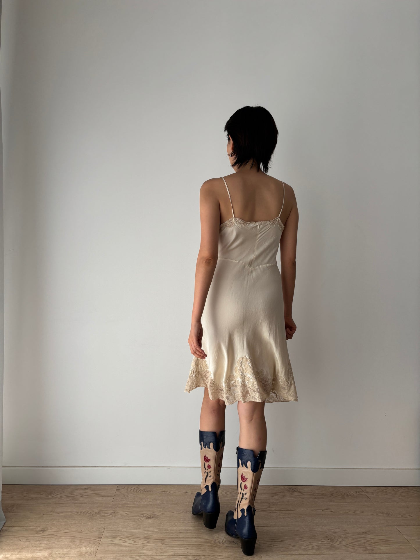 1930s Antique White Beige Rich Lace Liquid Silk Slip dress, Vintage lace mini dress