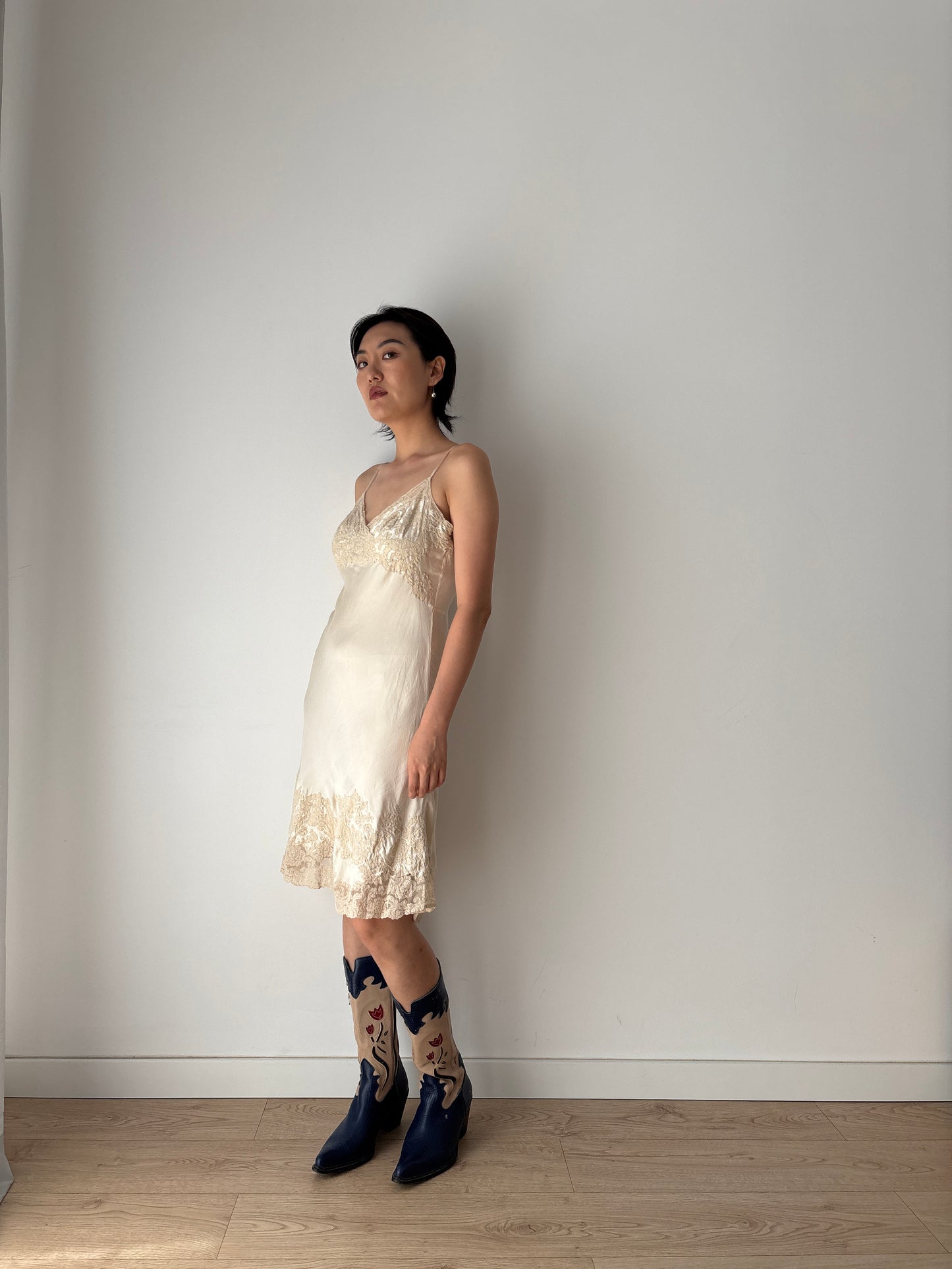 1930s Antique White Beige Rich Lace Liquid Silk Slip dress, Vintage lace mini dress