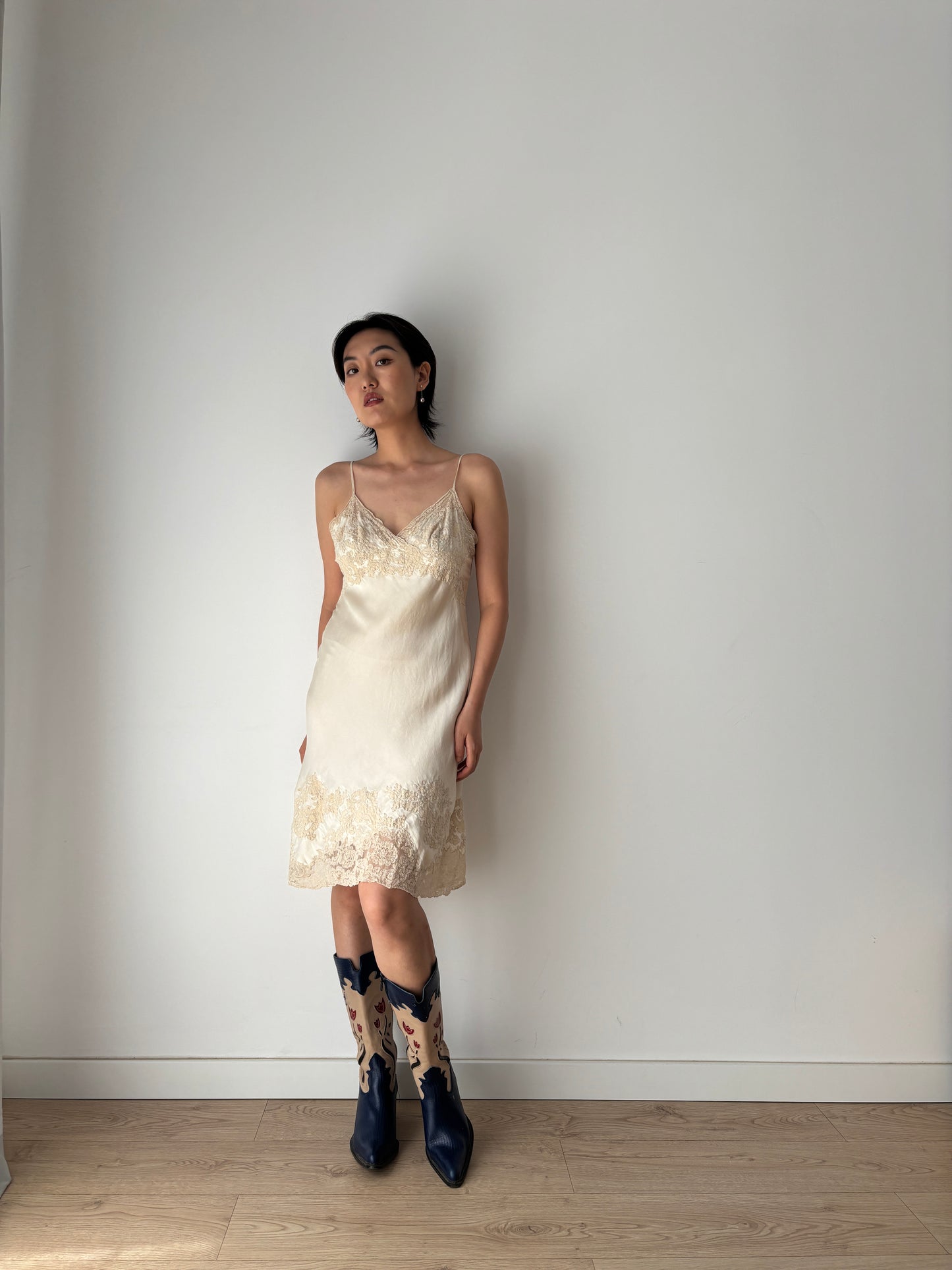 1930s Antique White Beige Rich Lace Liquid Silk Slip dress, Vintage lace mini dress