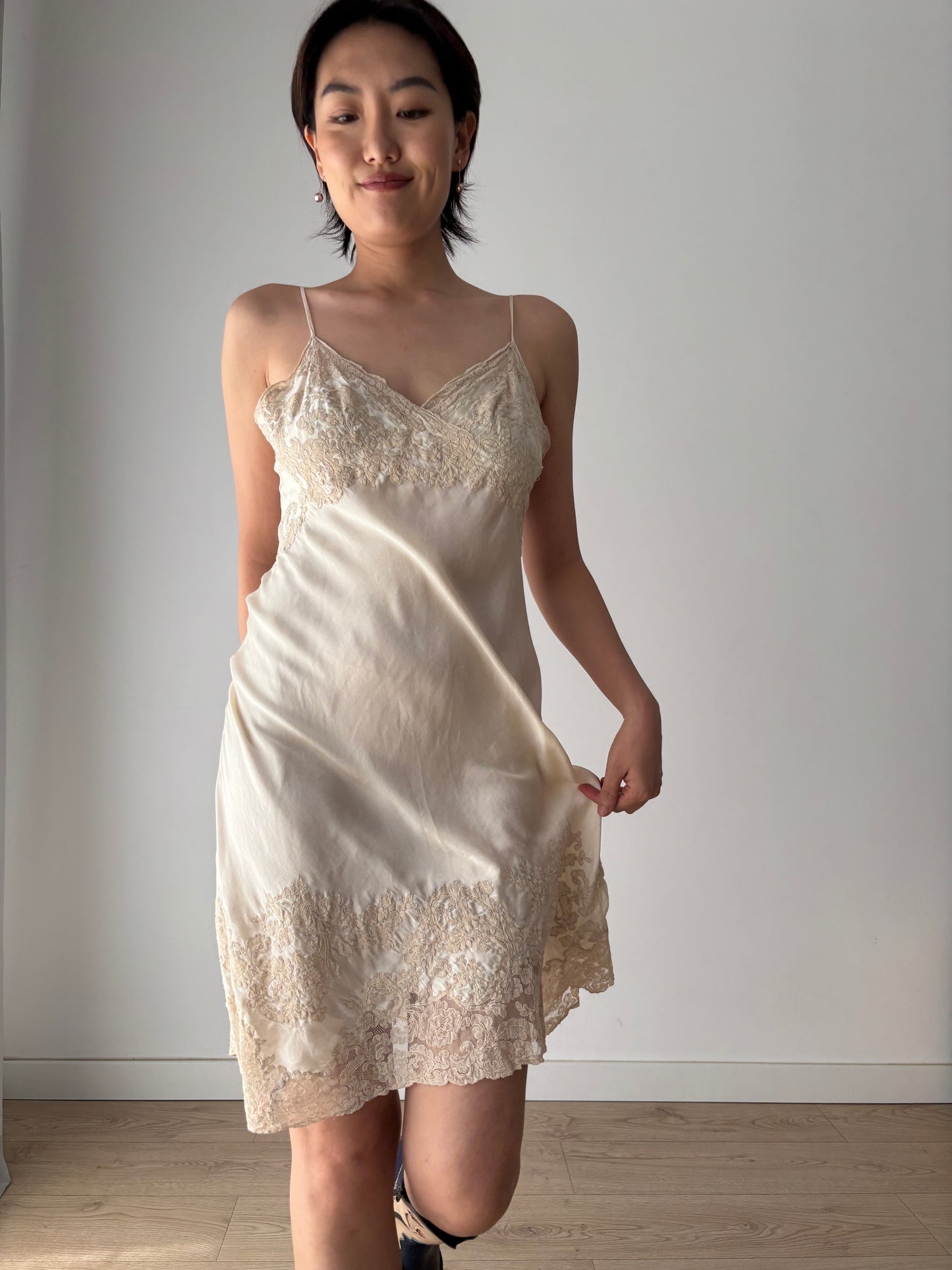 1930s Antique White Beige Rich Lace Liquid Silk Slip dress, Vintage lace mini dress