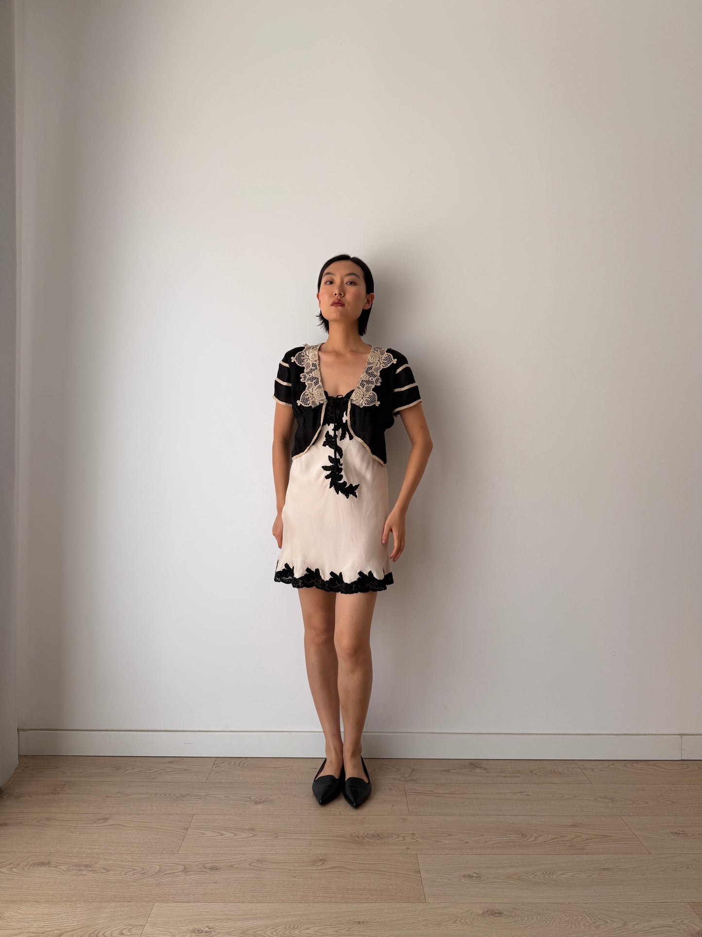 Vintage Black Pure Silk Lace Bed Jacket With Ribbon Closure