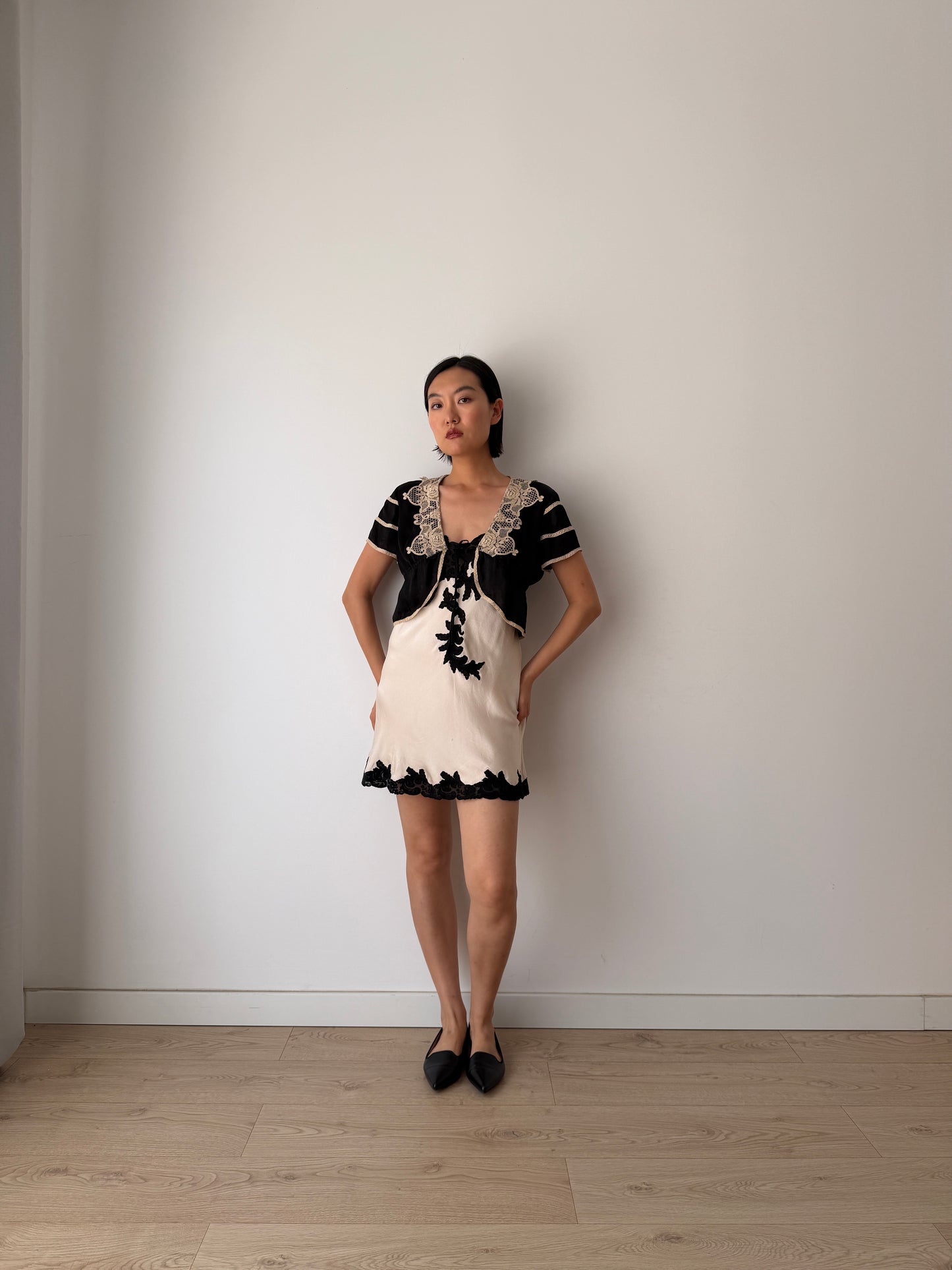 Vintage Black Pure Silk Lace Bed Jacket With Ribbon Closure
