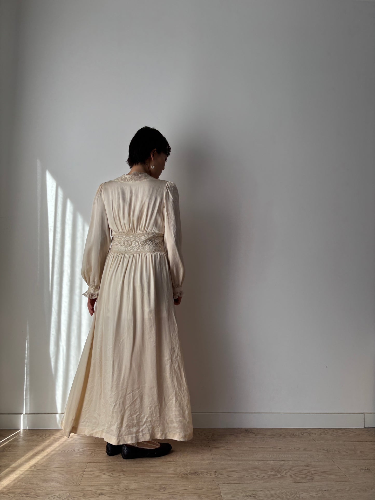 1930s French Lace Negligee: Silk & Lace Bridal Robe