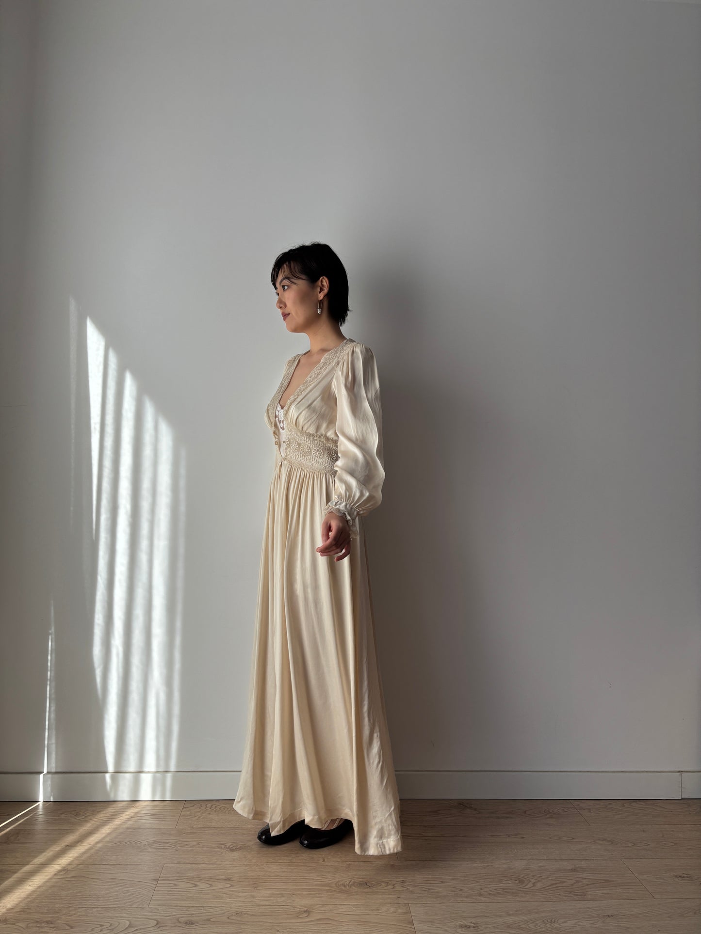 1930s French Lace Negligee: Silk & Lace Bridal Robe