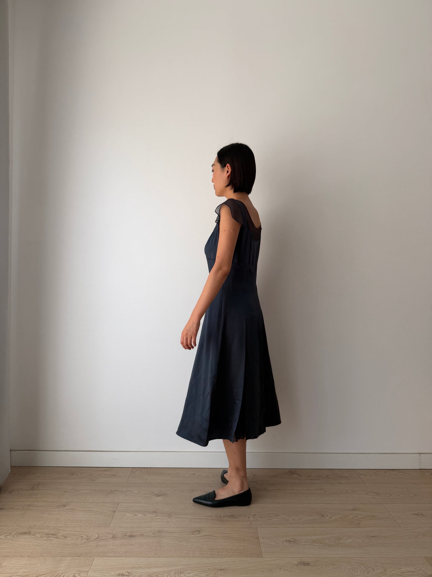 Vintage 90s Chic Y2K dark blue pure silk midi dress