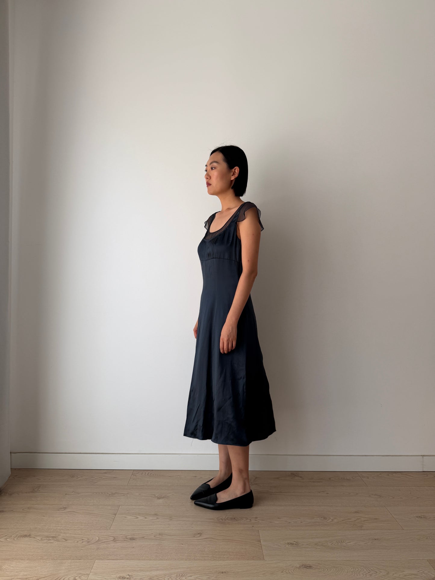 Vintage 90s Chic Y2K dark blue pure silk midi dress