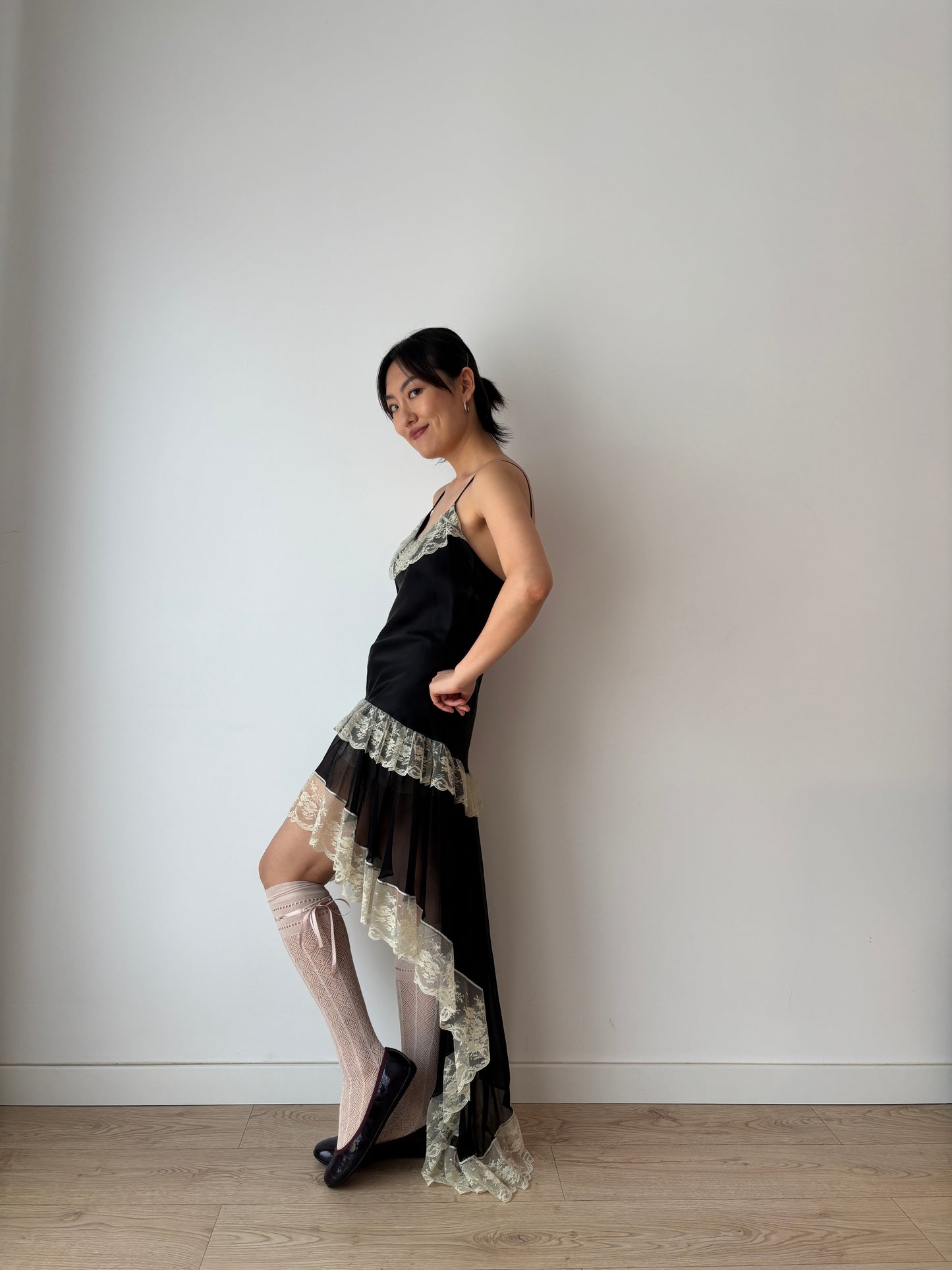 Vintage 90s Chic Y2K black liquid satin pure silk rich lace art deco style nightgown maxi slip dress