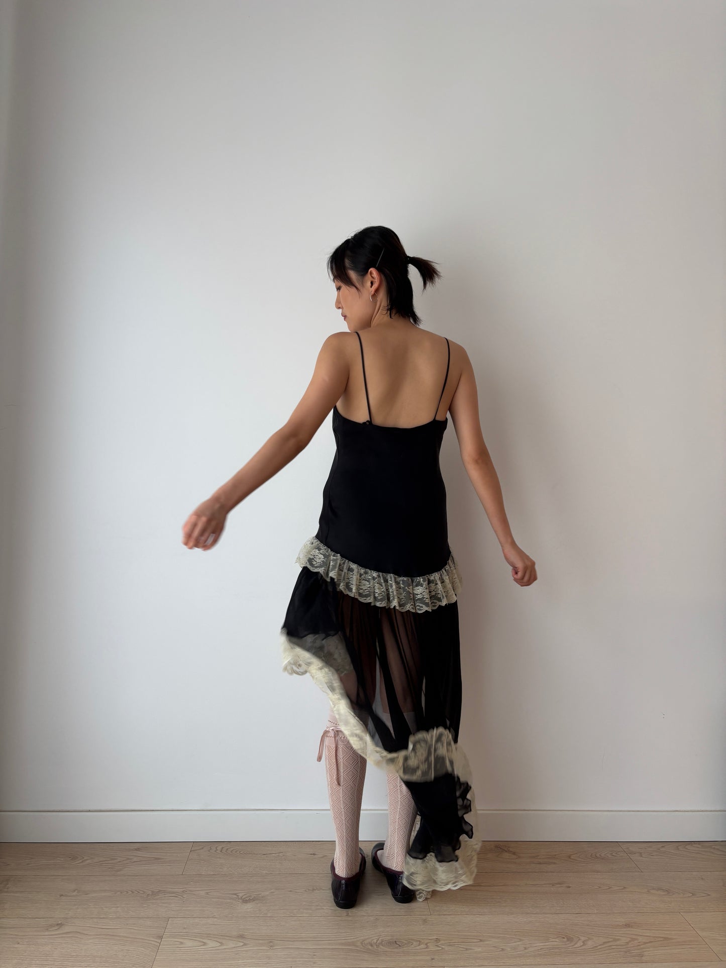 Vintage 90s Chic Y2K black liquid satin pure silk rich lace art deco style nightgown maxi slip dress