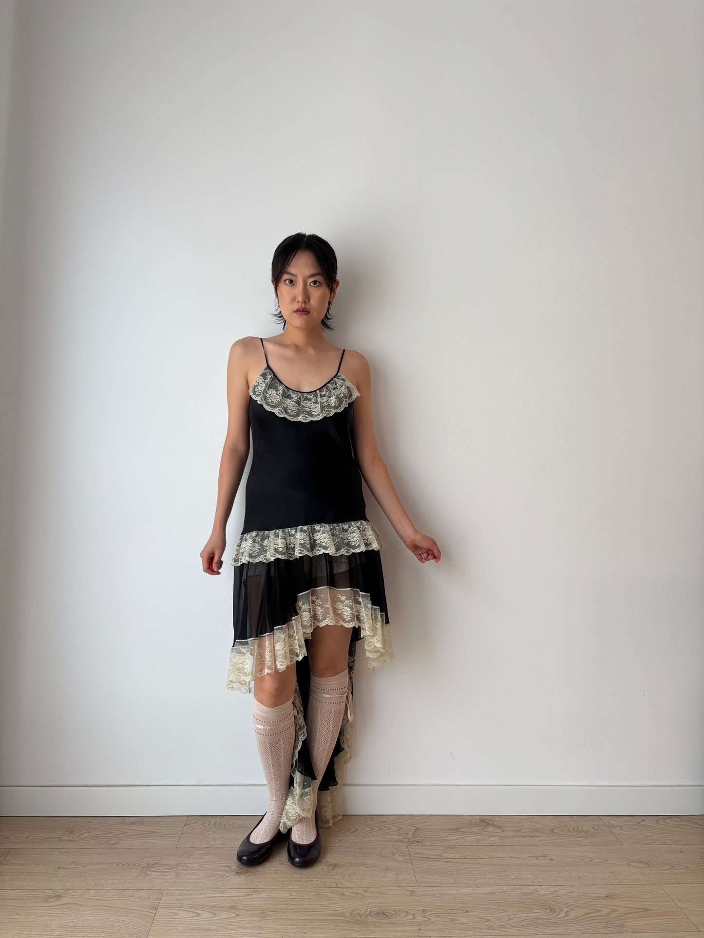 Vintage 90s Chic Y2K black liquid satin pure silk rich lace art deco style nightgown maxi slip dress