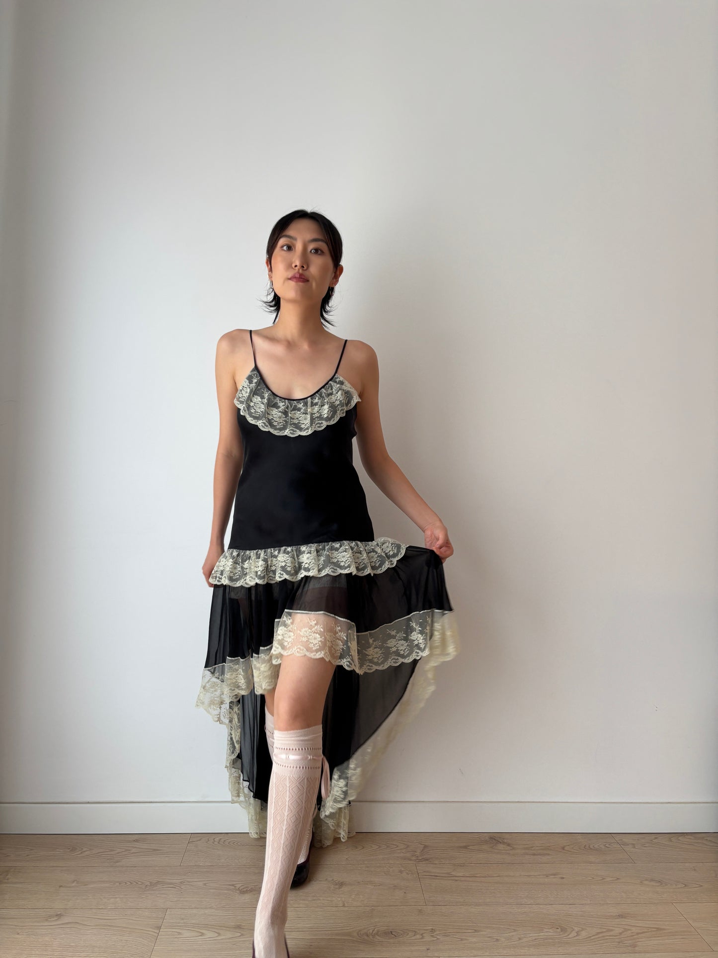 Vintage 90s Chic Y2K black liquid satin pure silk rich lace art deco style nightgown maxi slip dress