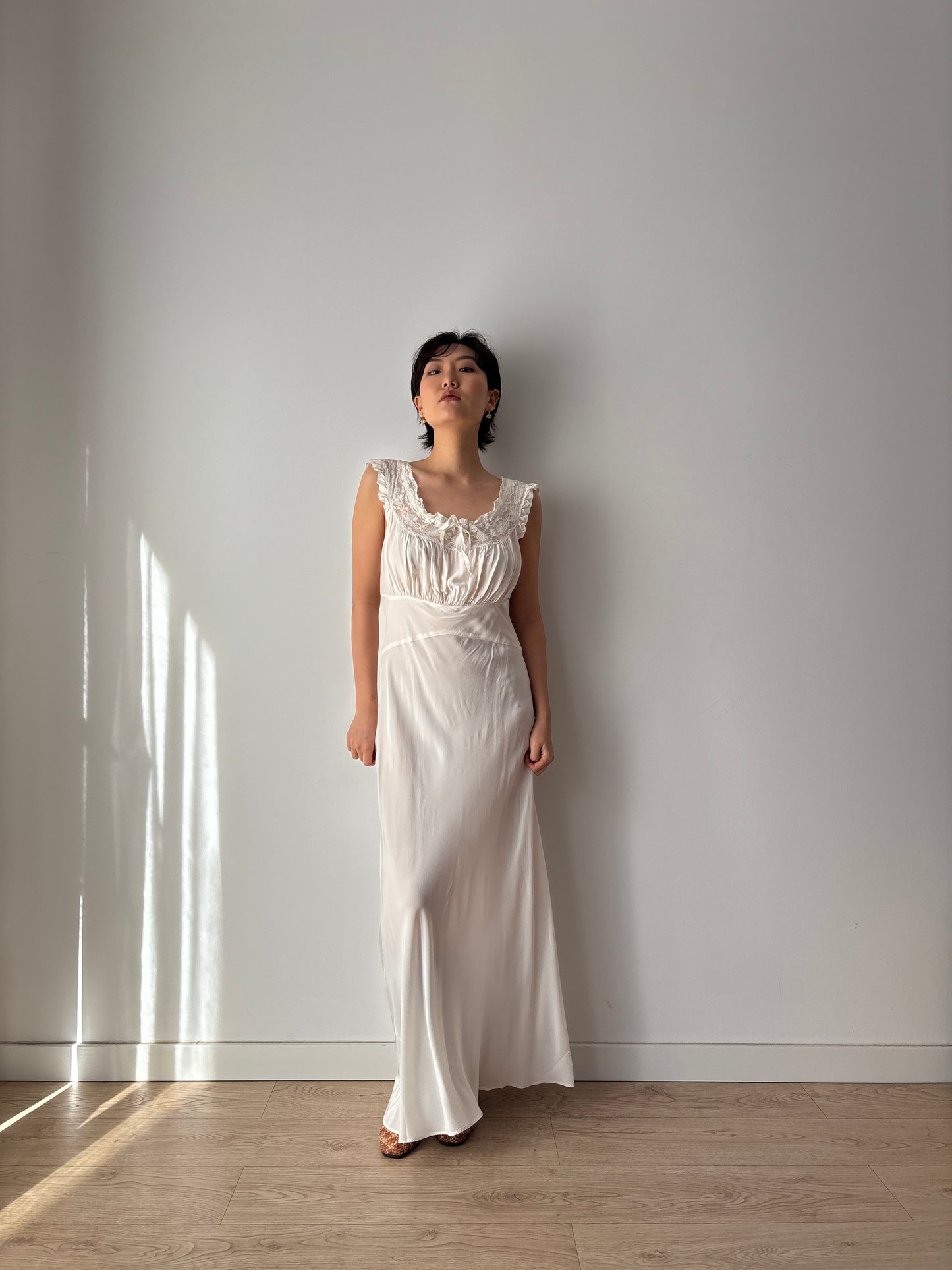 1930s Bias Cut Romantic Bridal Gown: Silk with Bow & Lace Detail