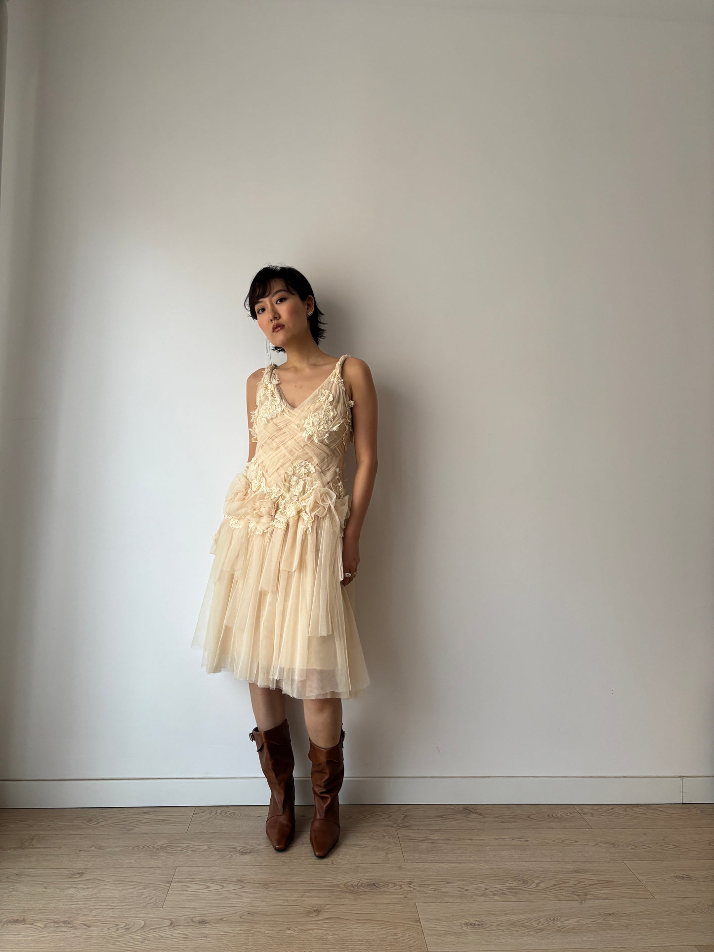 Y2K Romantic Organza Dress: Lace Appliqué Roses, Crisscross Bodice, Layered Skirt & Twisted Straps