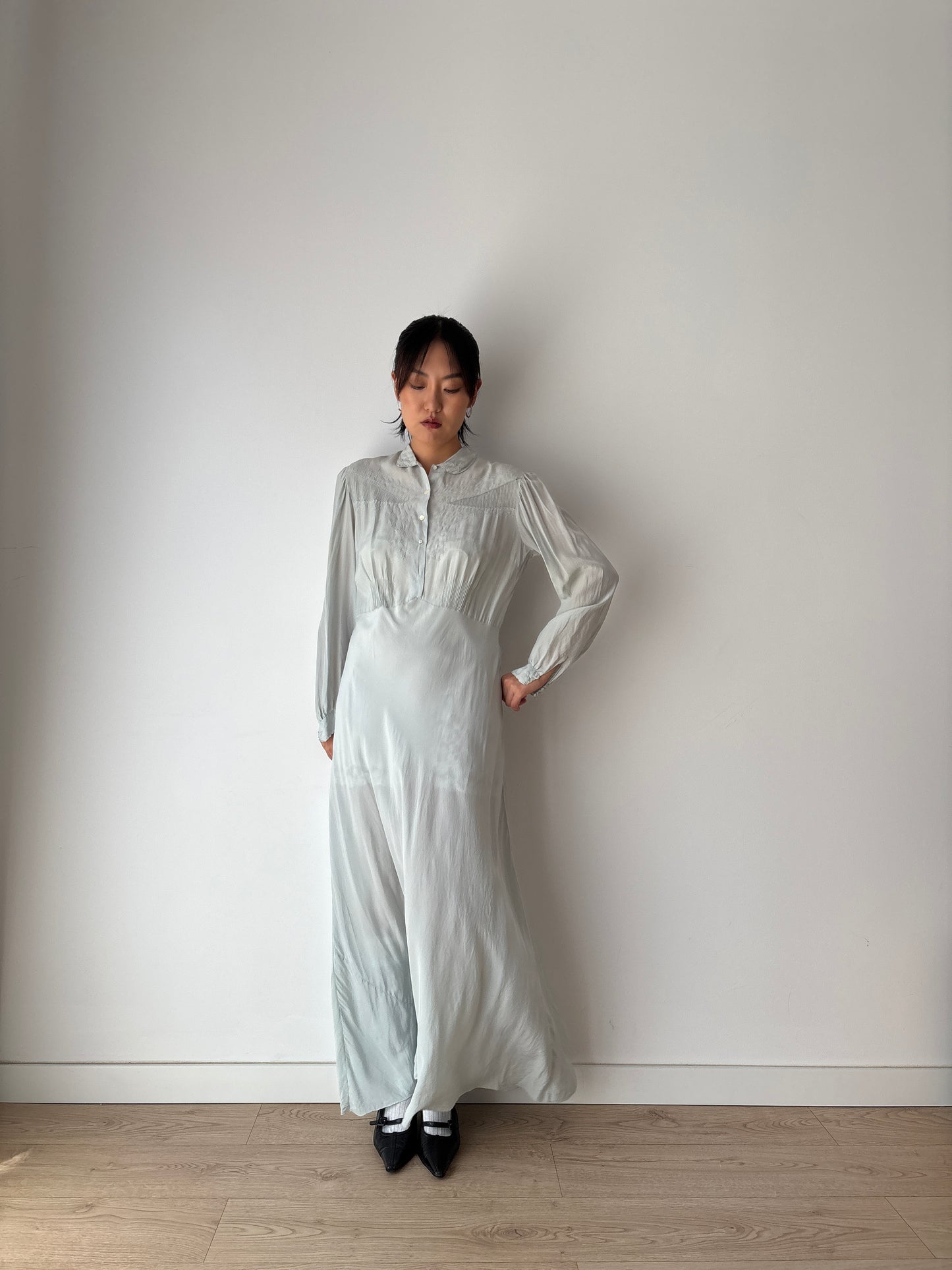 1930s Antique Blue Bias Cut Negligee Pure Silk Crepe Embroidery Nightgown