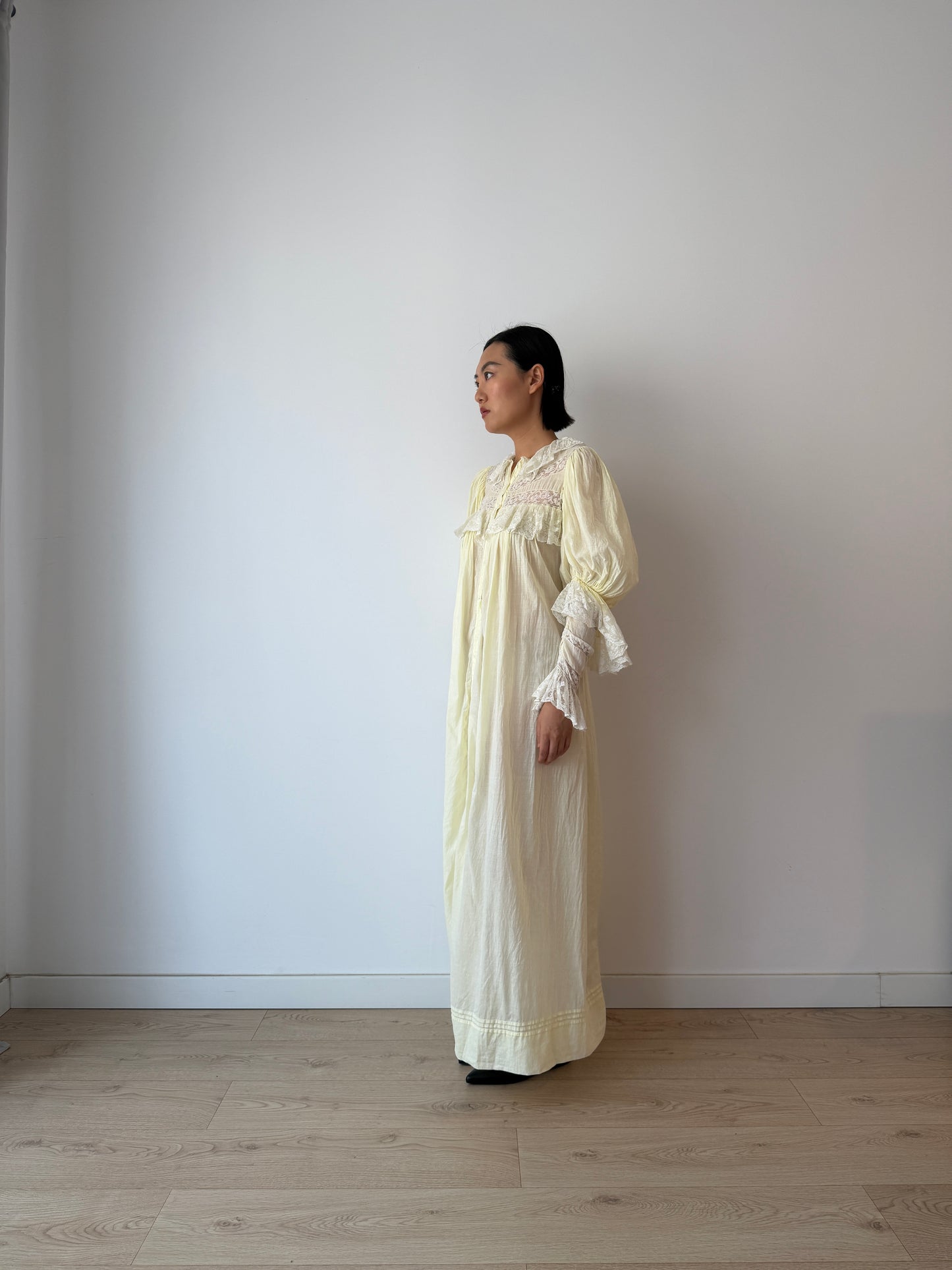 Antique 1900s 1910s Edwardian Cotton Yellow Nightgown with Leg-of-mutton Bishop sleeves and layered lace flounce cuffs