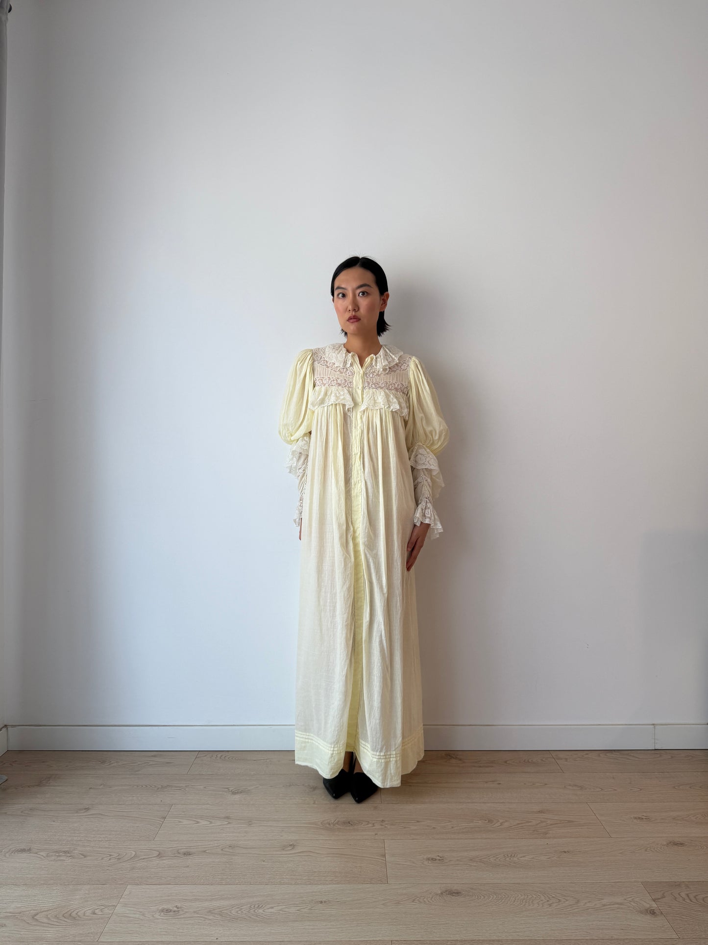 Antique 1900s 1910s Edwardian Cotton Yellow Nightgown with Leg-of-mutton Bishop sleeves and layered lace flounce cuffs