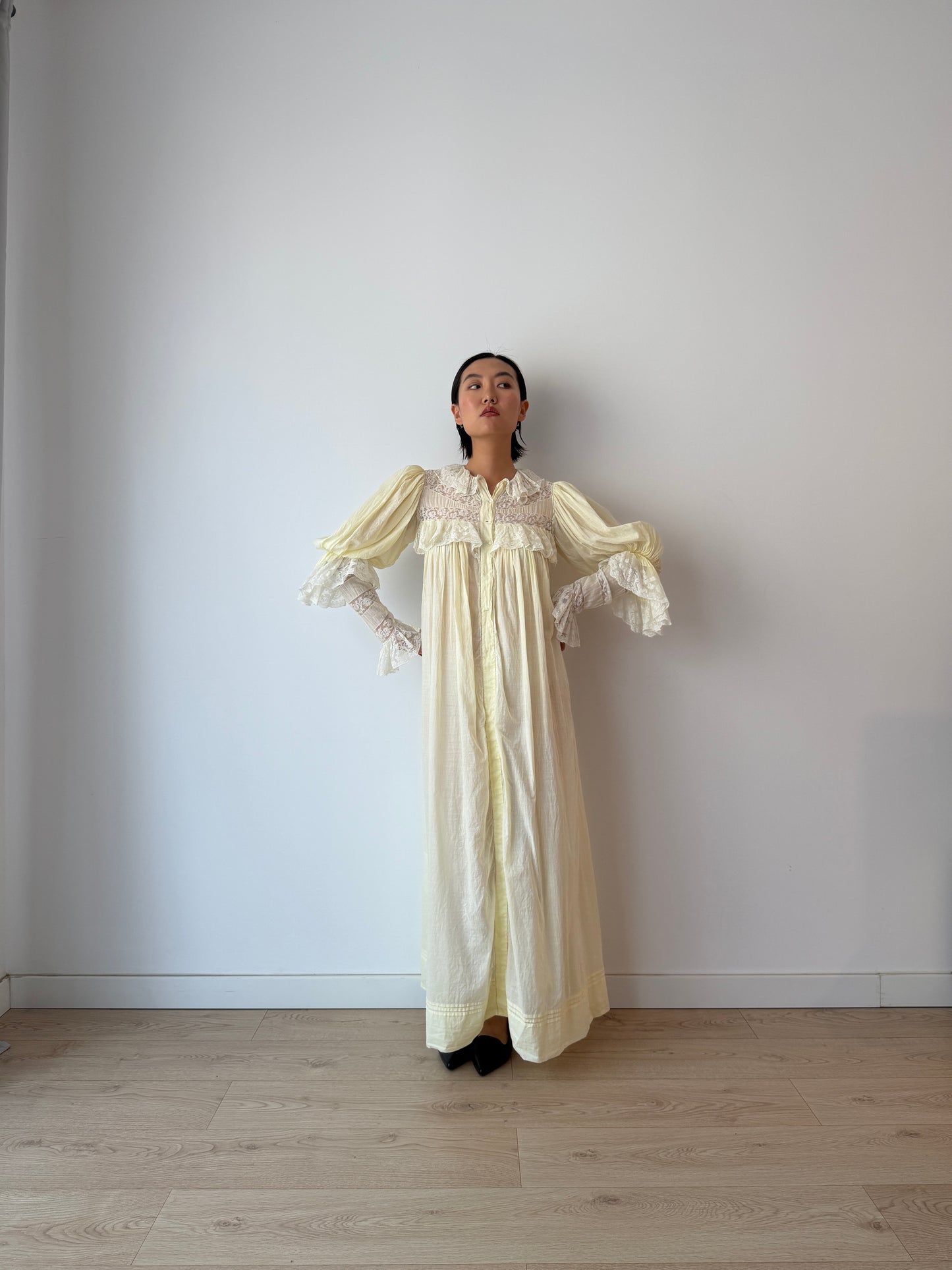 Antique 1900s 1910s Edwardian Cotton Yellow Nightgown with Leg-of-mutton Bishop sleeves and layered lace flounce cuffs