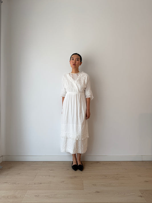 Antique 1905s 1915s Edwardian white cotton tea dress, French lace lawn dress, Romantic edwardian day dress
