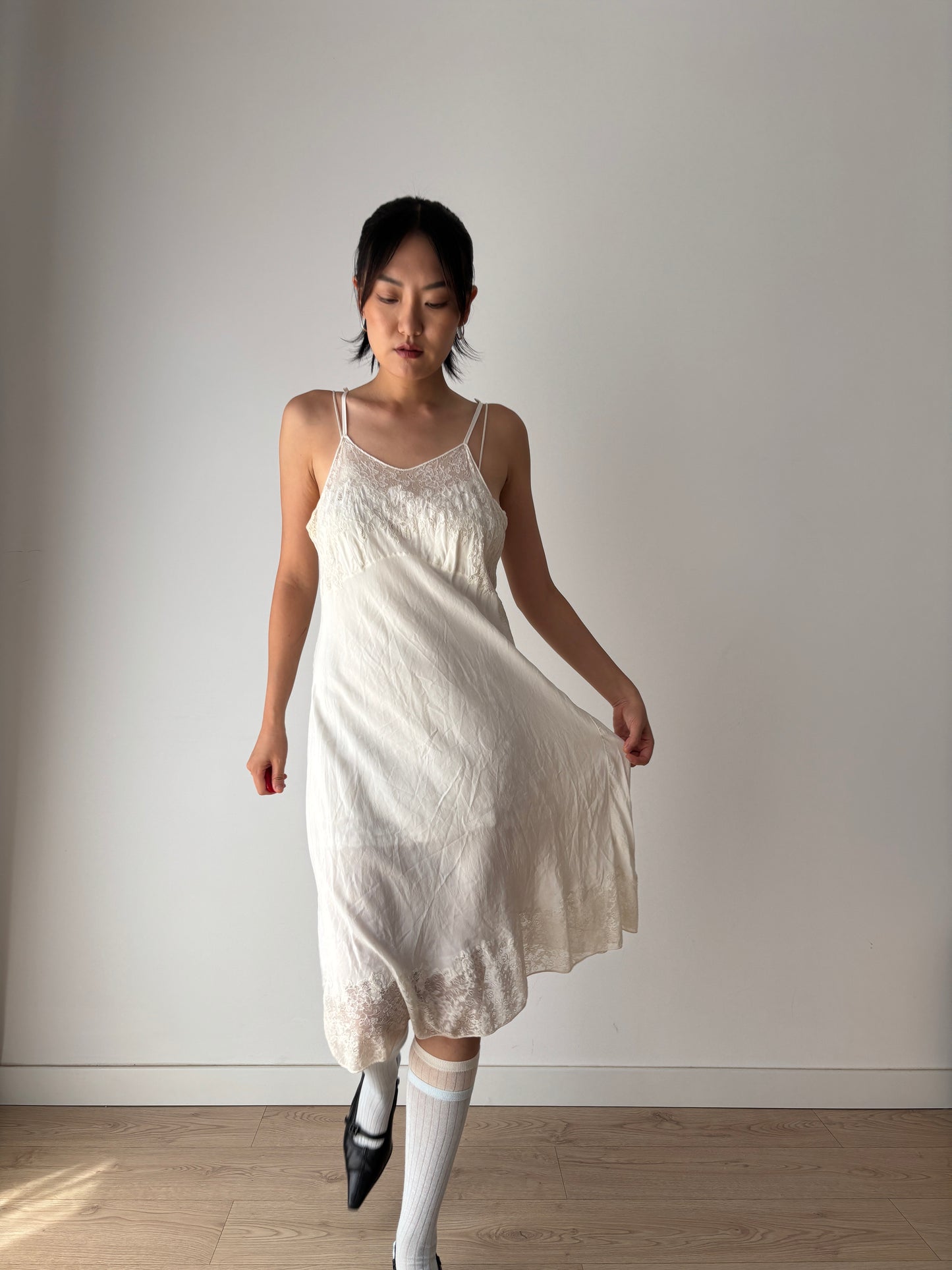 1930s Bridal Antique White Lace Liquid Silk Satin Crepe Slip dress, Vintage lace mini dress