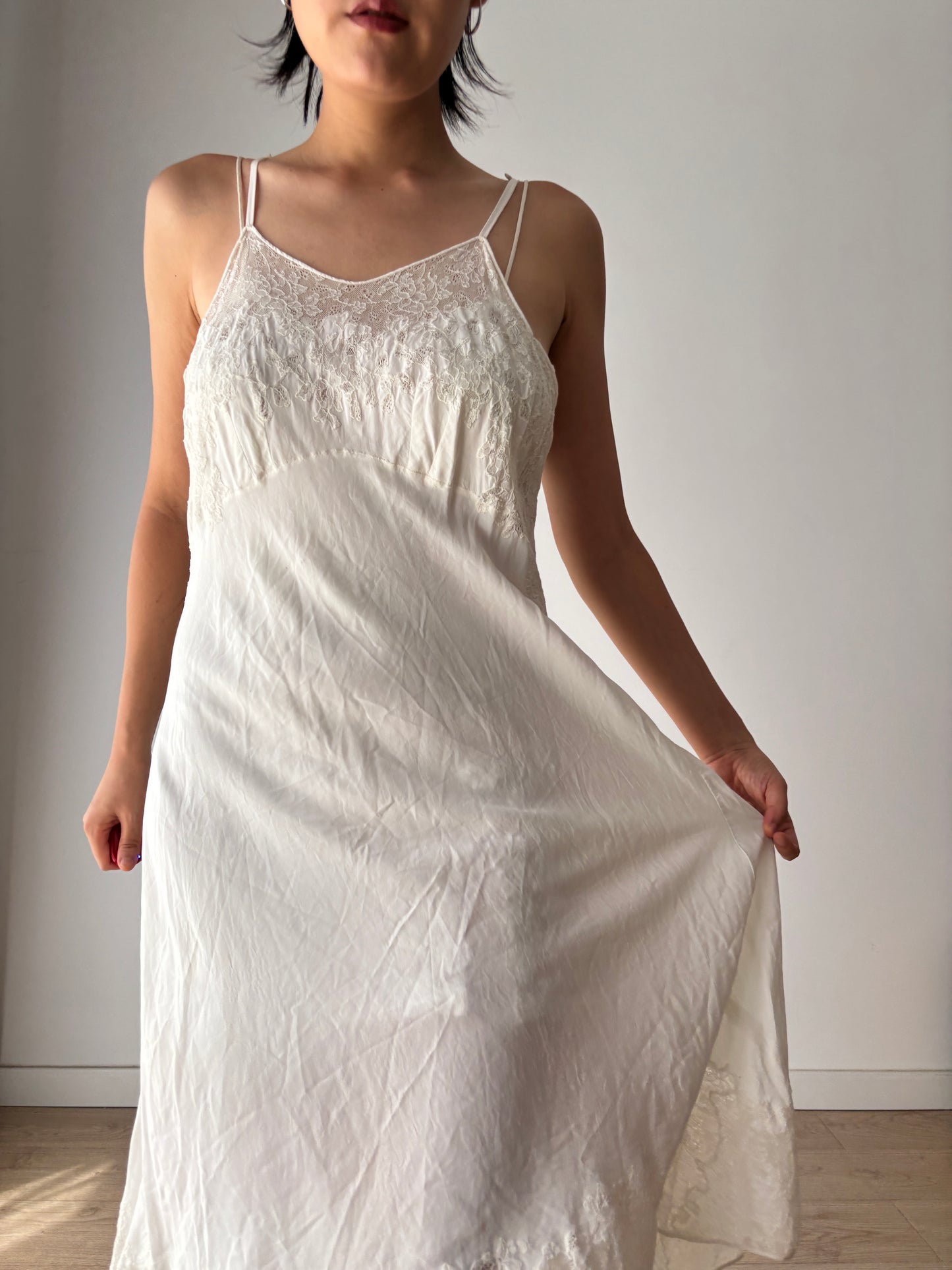 1930s Bridal Antique White Lace Liquid Silk Satin Crepe Slip dress, Vintage lace mini dress